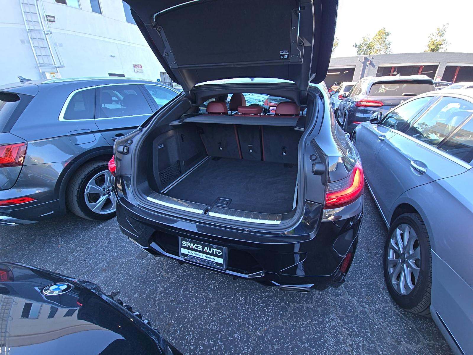 2022 BMW X4 xDrive30i AWD