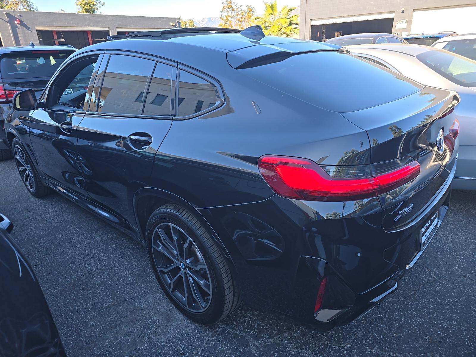 2022 BMW X4 xDrive30i AWD