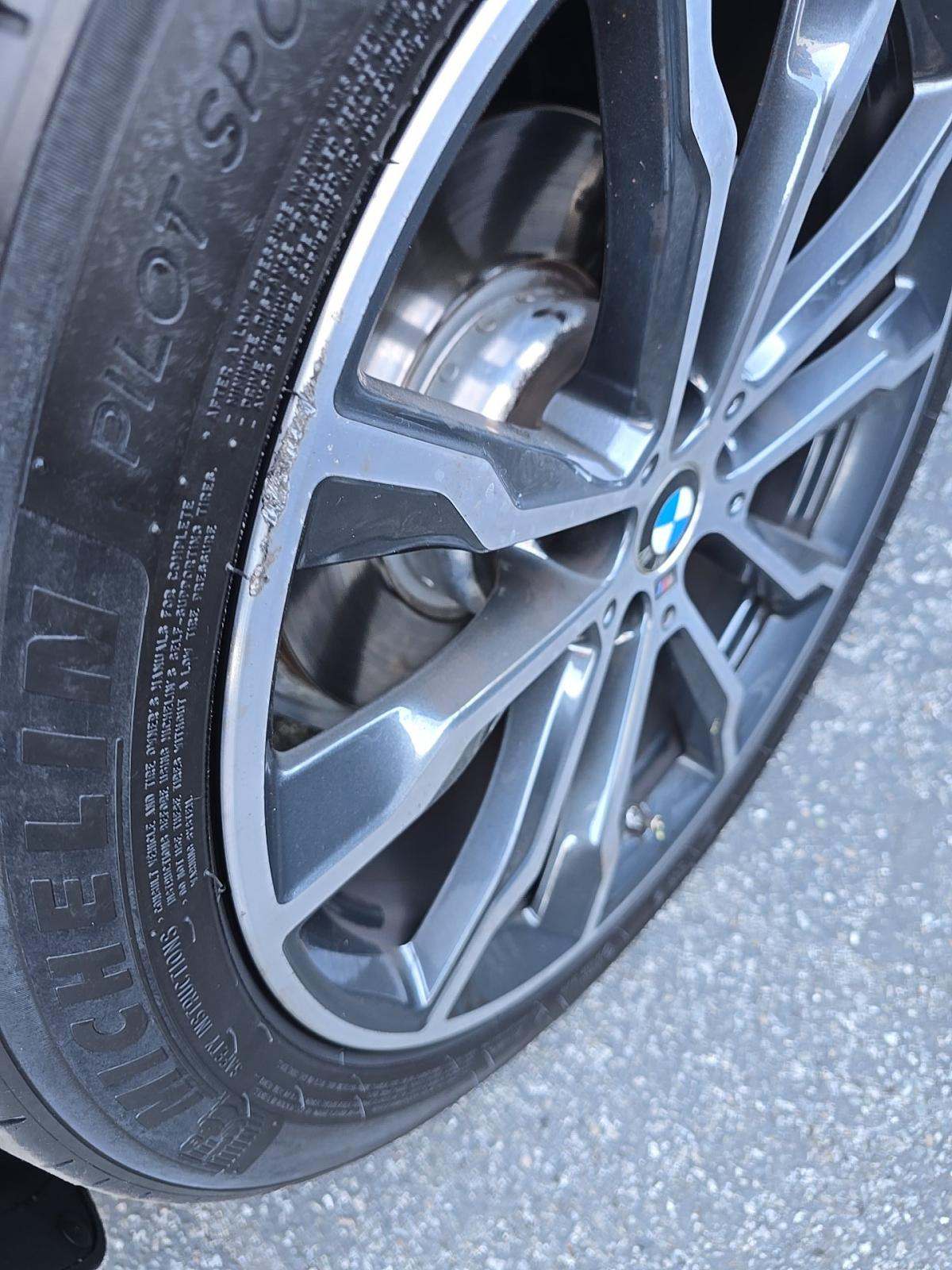 2022 BMW X4 xDrive30i AWD