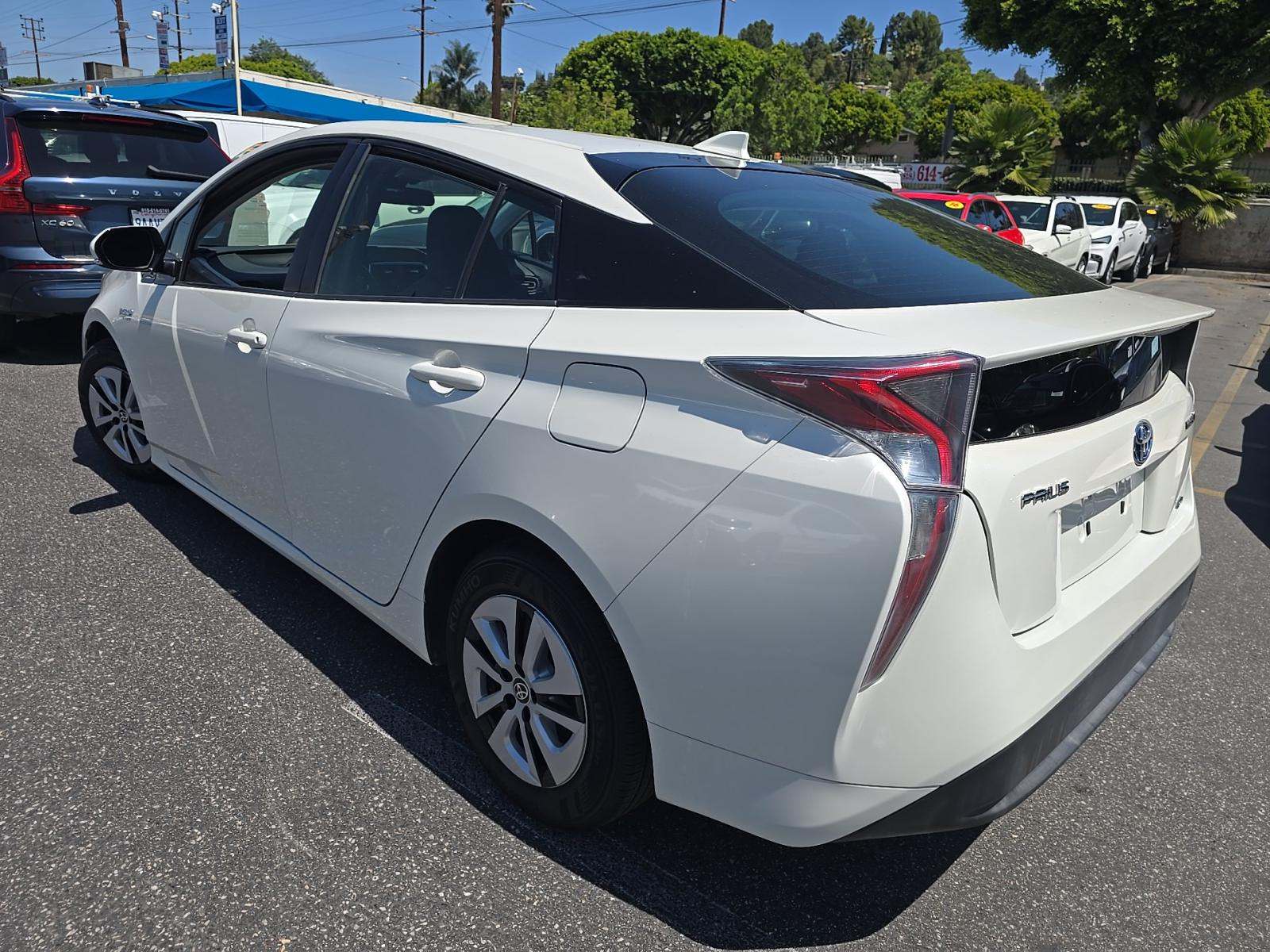 TOYOTA PRIUS - 2
