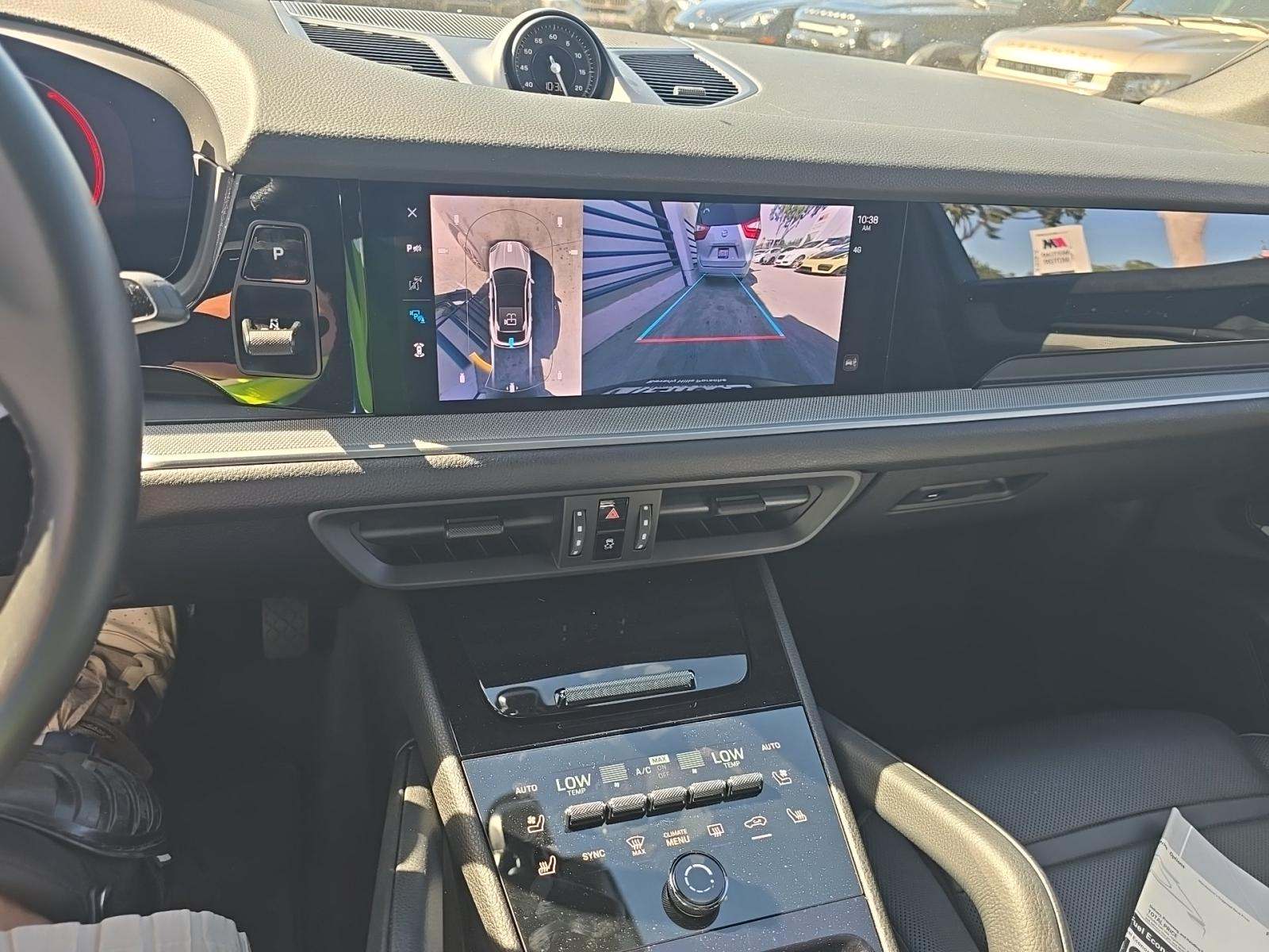 2024 Porsche Cayenne Base AWD