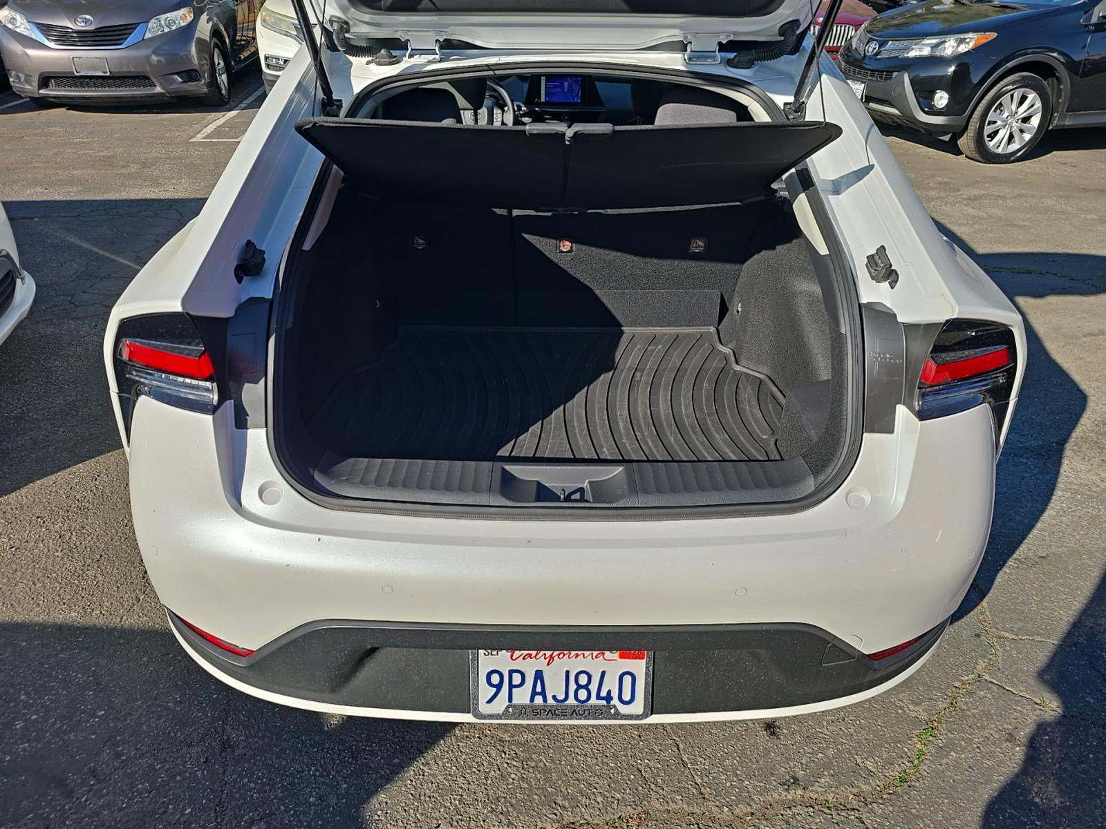 2024 Toyota Prius LE FWD