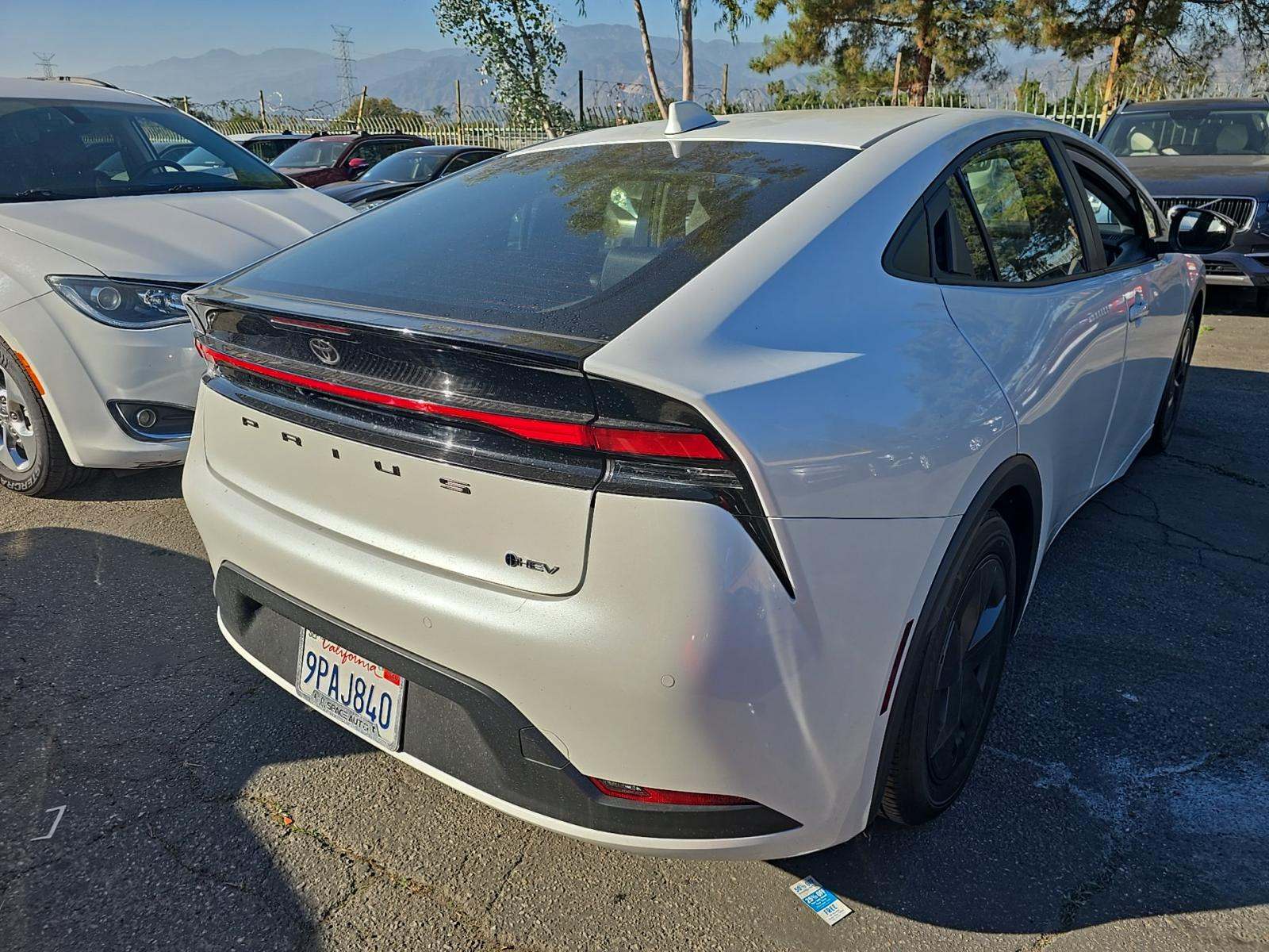 2024 Toyota Prius LE FWD