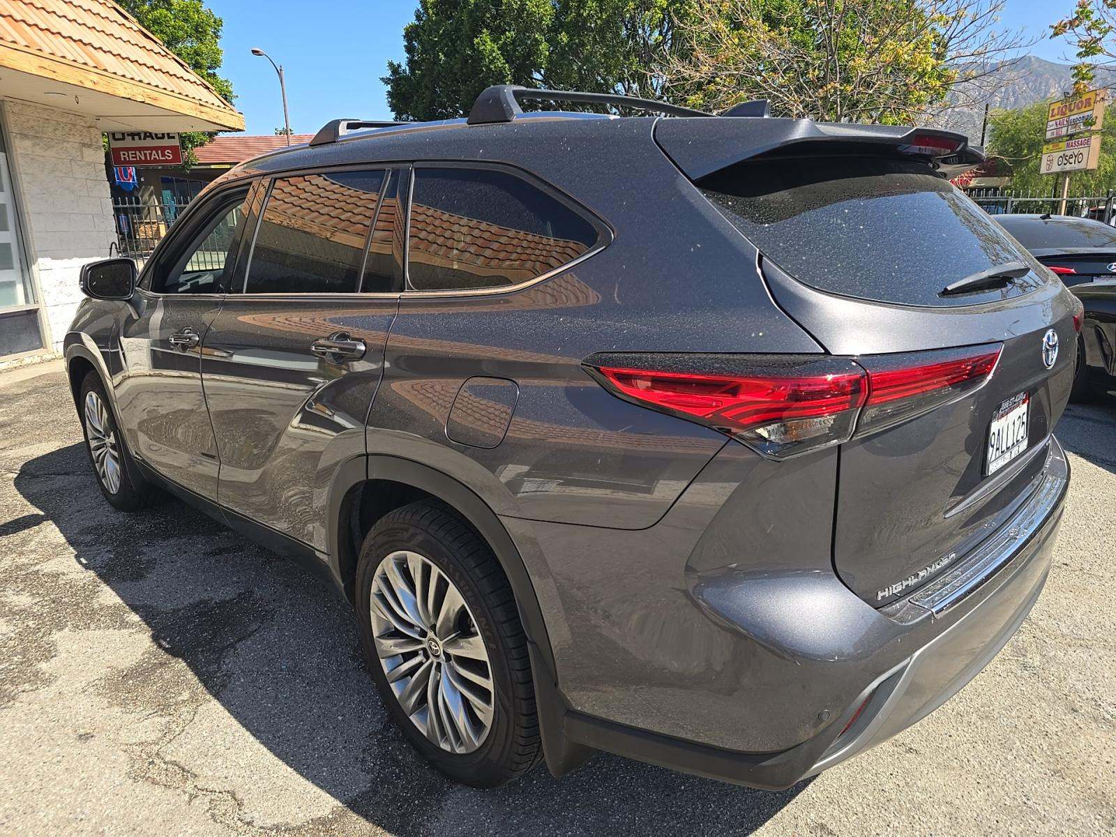 TOYOTA HIGHLANDER - 2