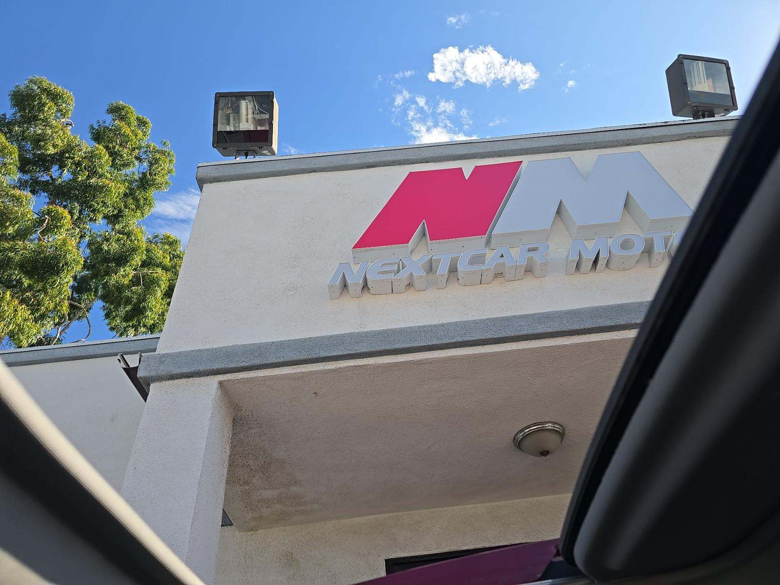 2021 Toyota Sienna XLE FWD