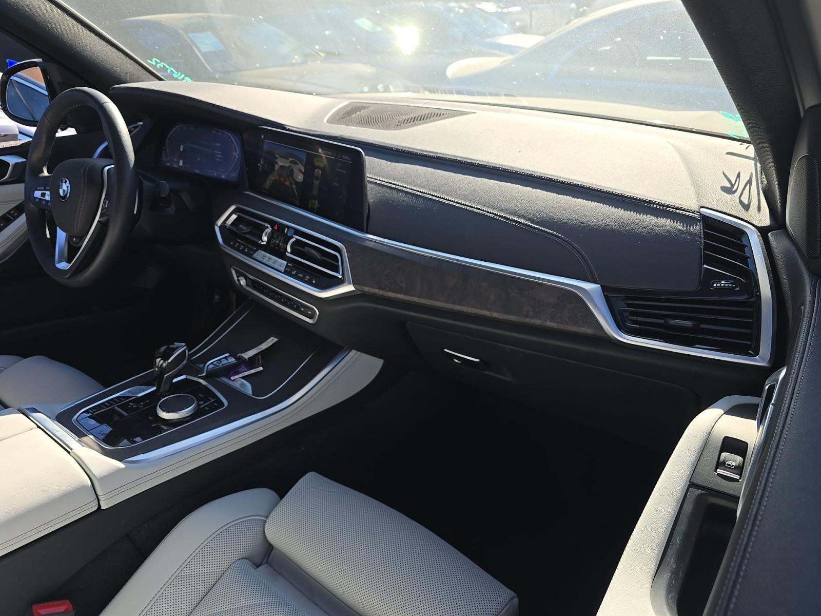 2023 BMW X5 xDrive40i AWD