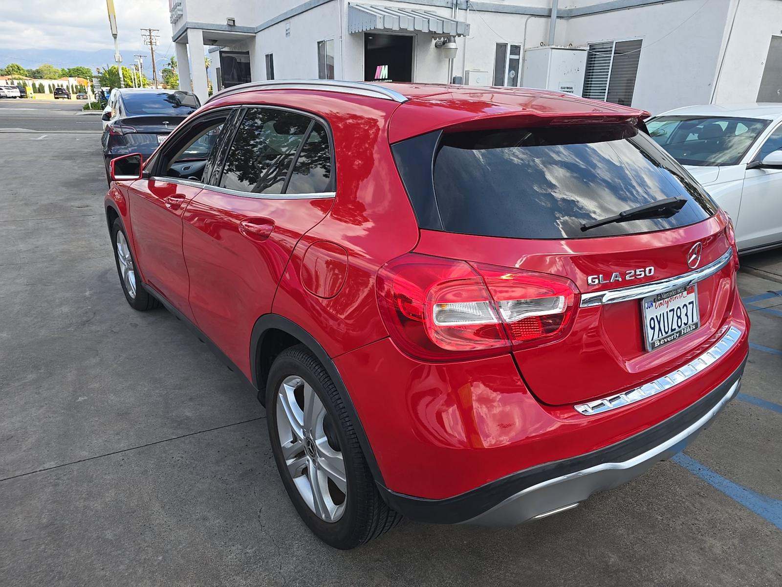 MERCEDES-BENZ GLA-CLASS - 2