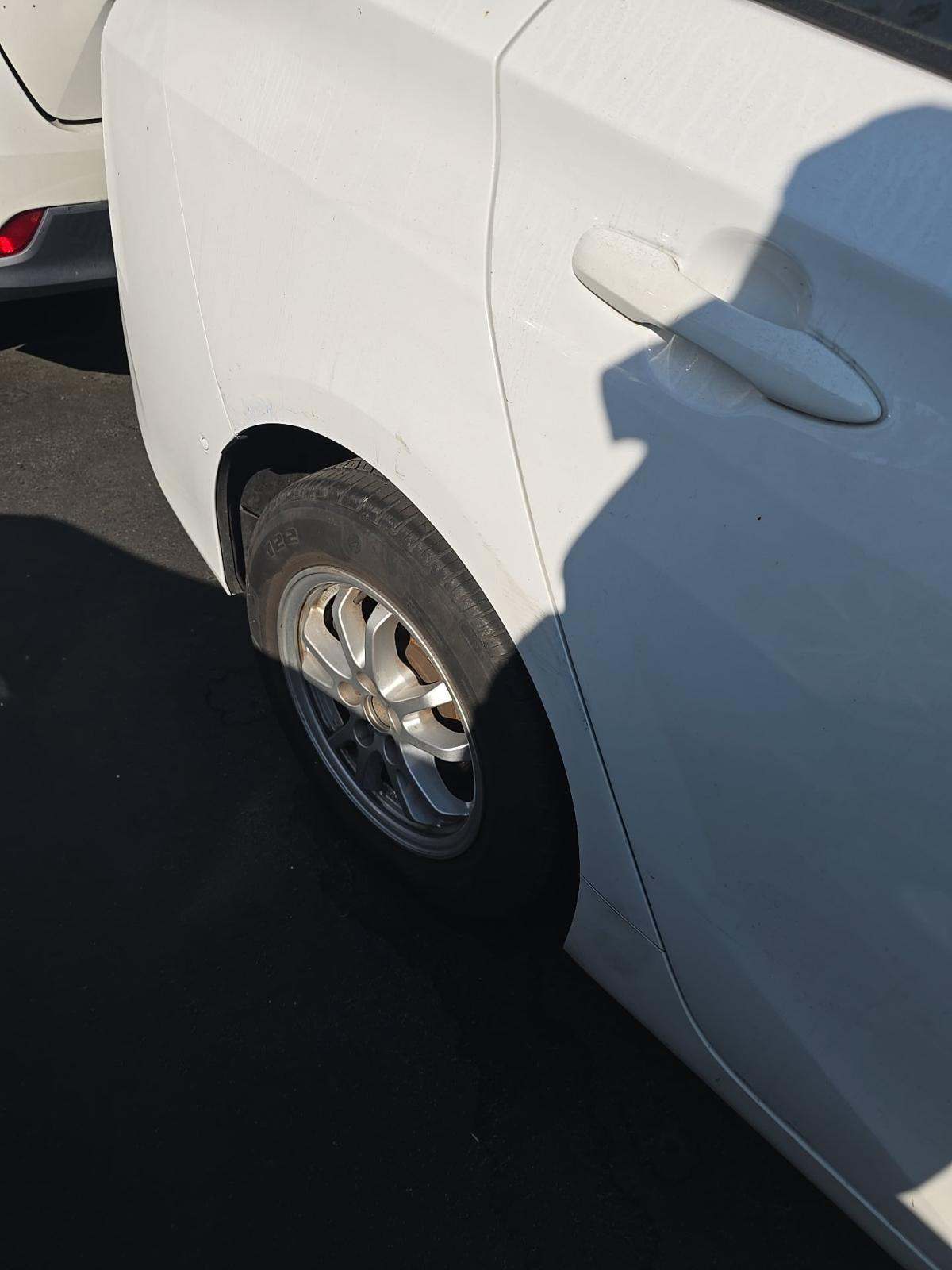 2022 Toyota Prius LE FWD