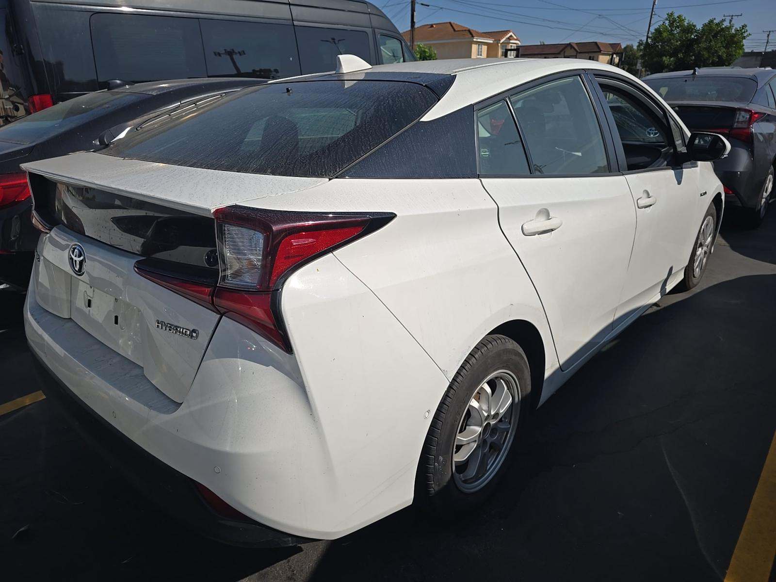 2022 Toyota Prius LE FWD