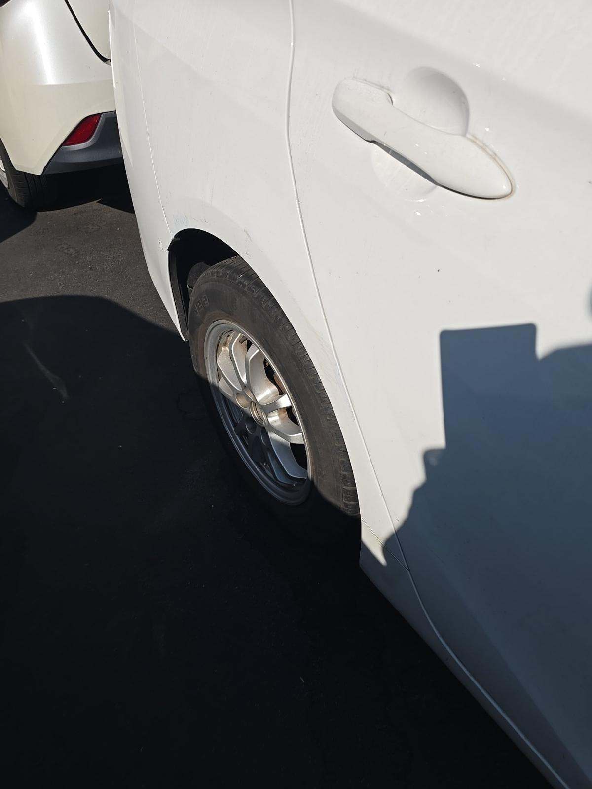 2022 Toyota Prius LE FWD