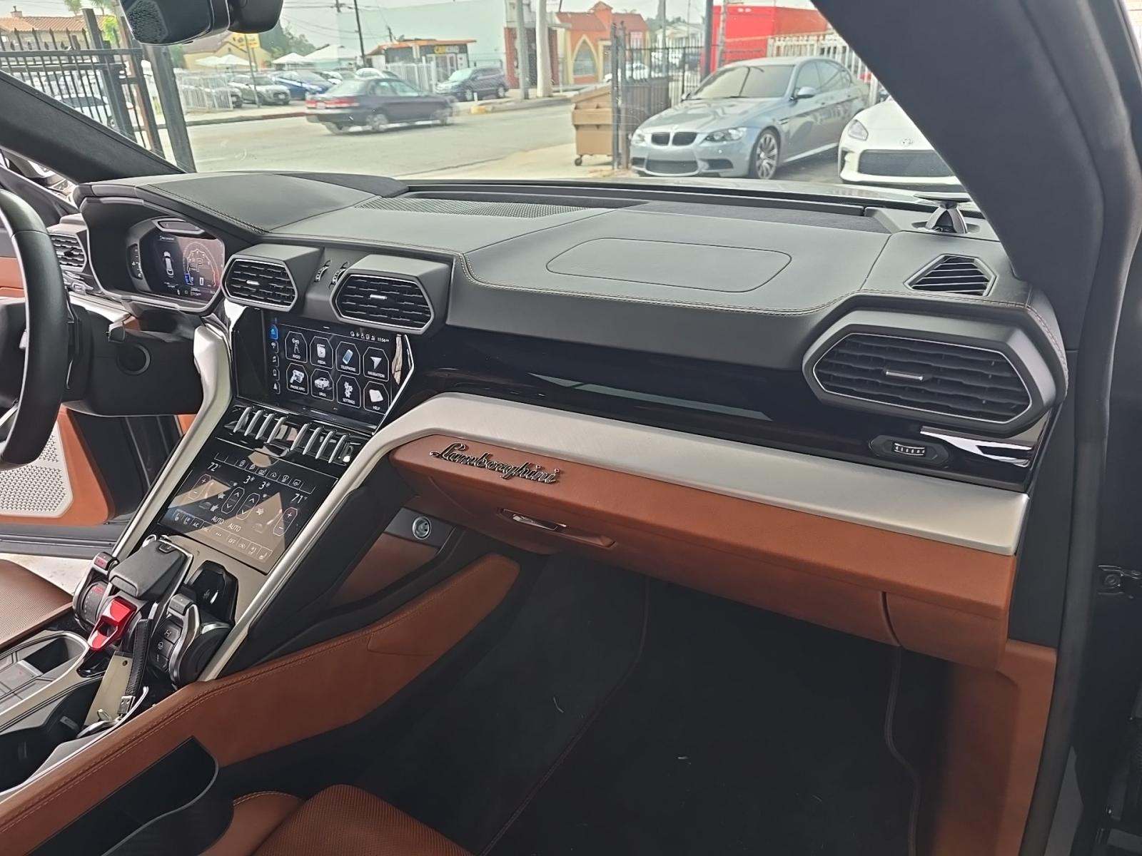 2020 Lamborghini Urus Base AWD