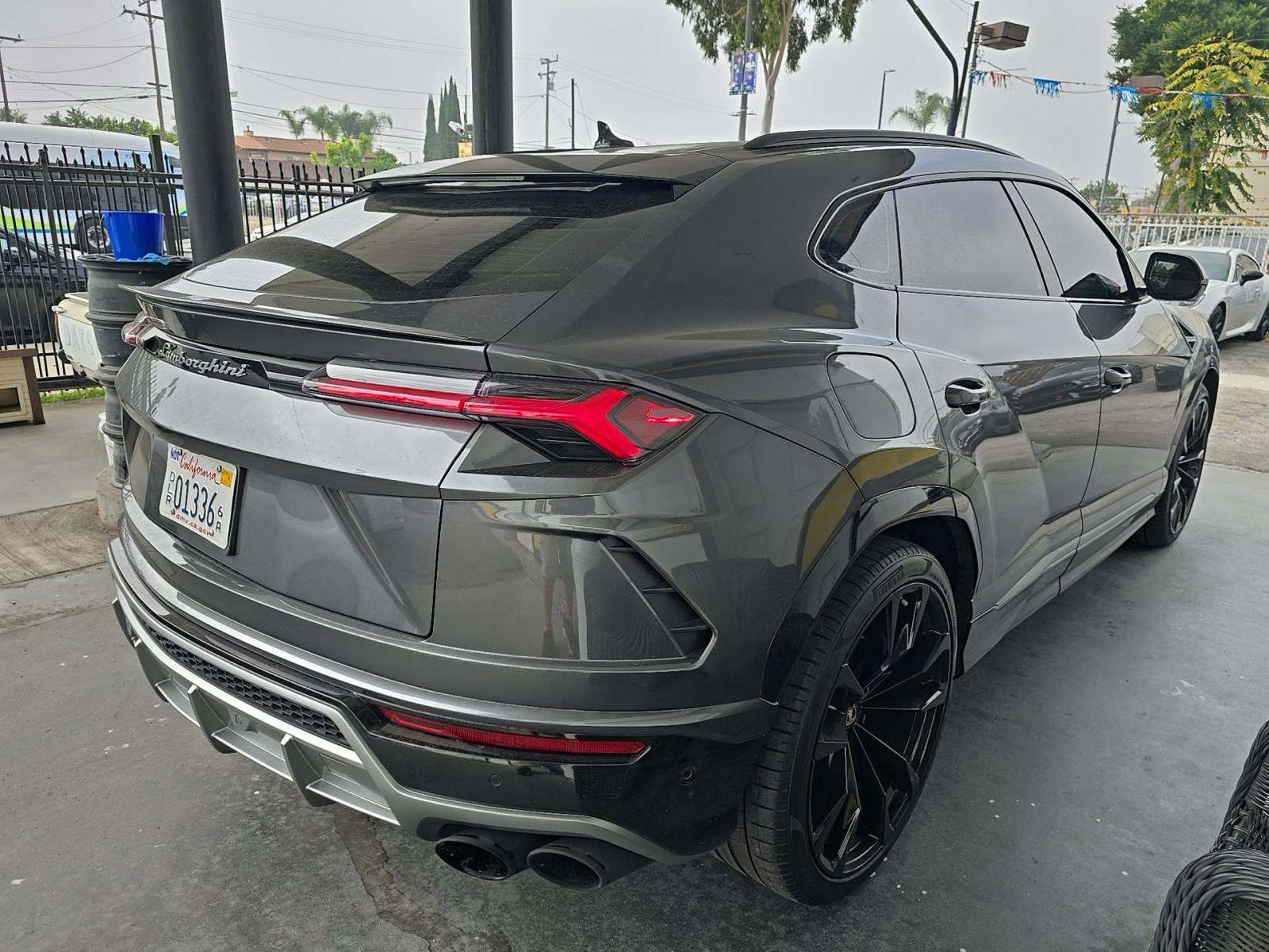 2020 Lamborghini Urus Base AWD