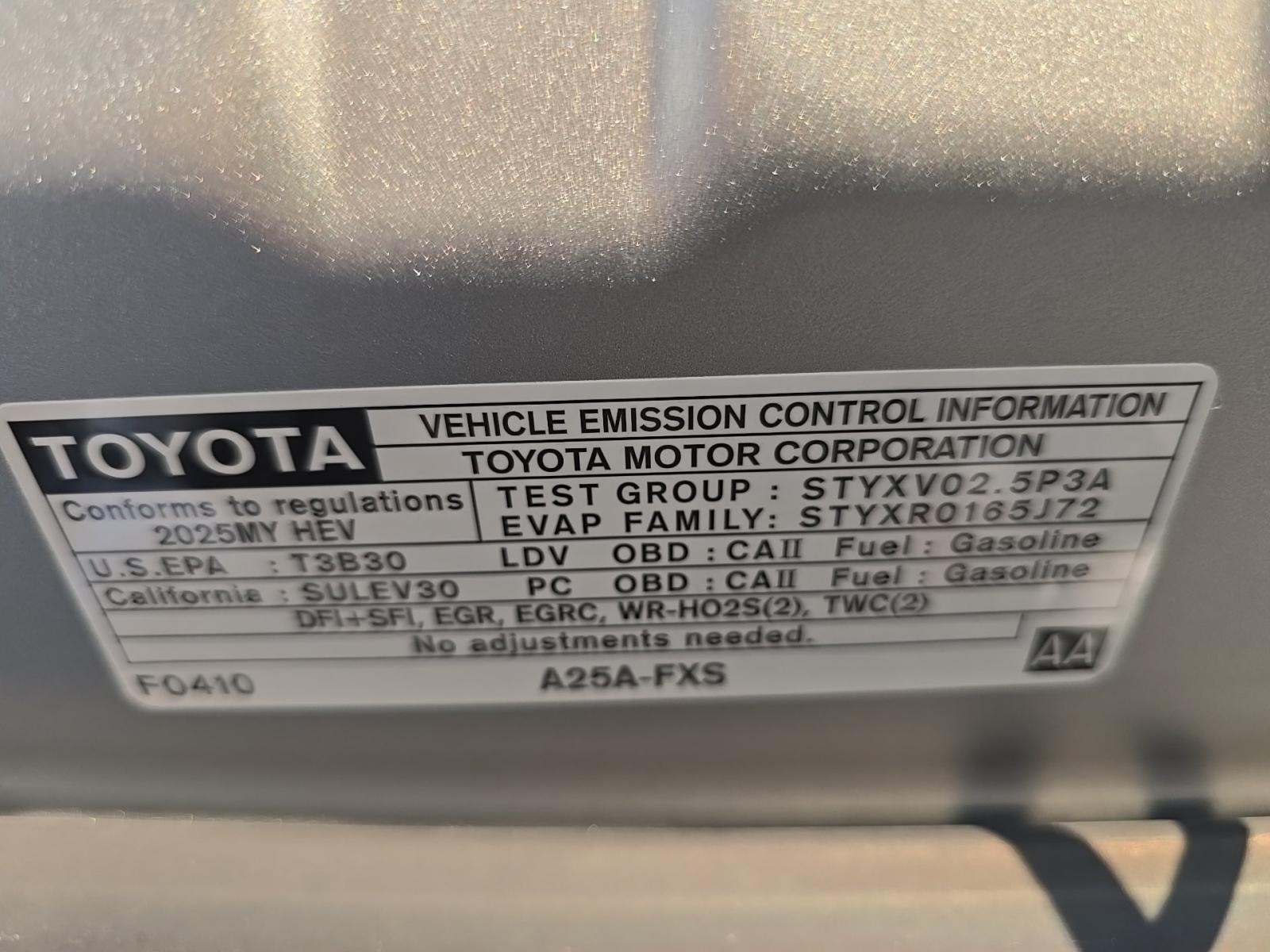 2025 Toyota Camry LE FWD