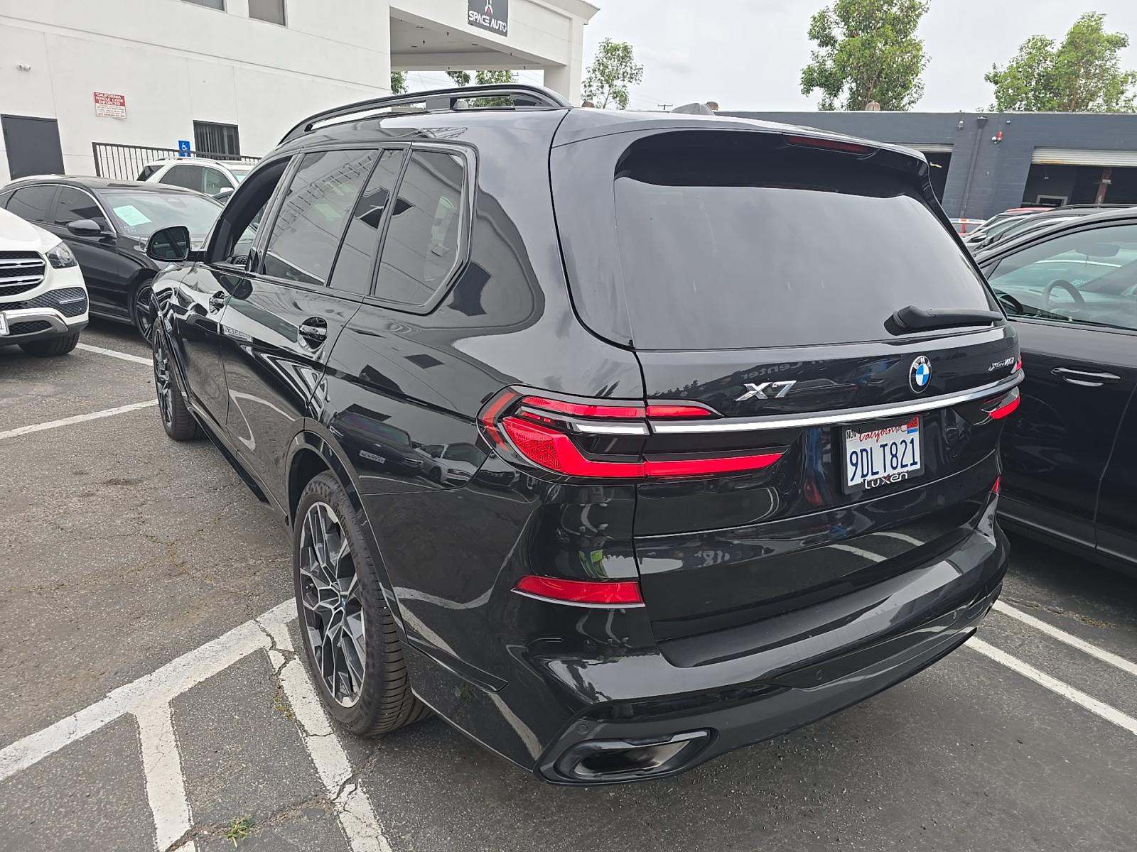 2023 BMW X7 xDrive40i AWD