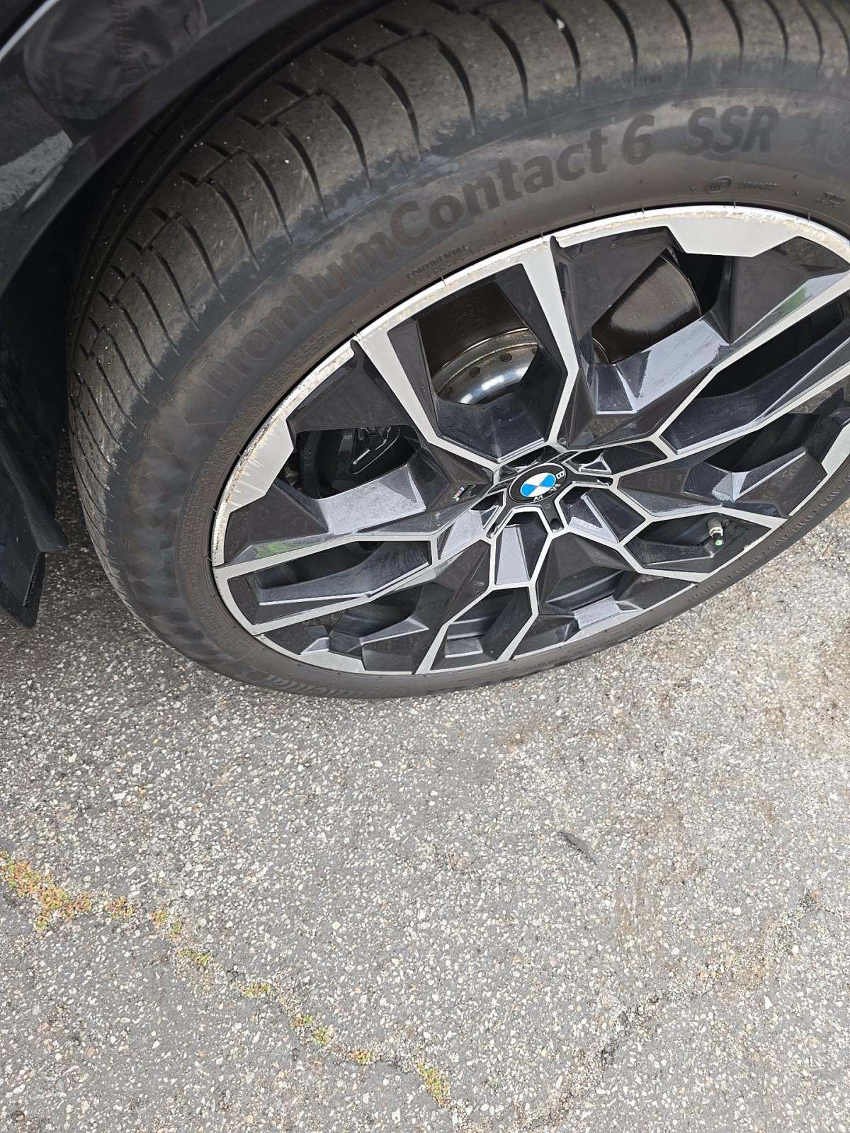 2023 BMW X7 xDrive40i AWD