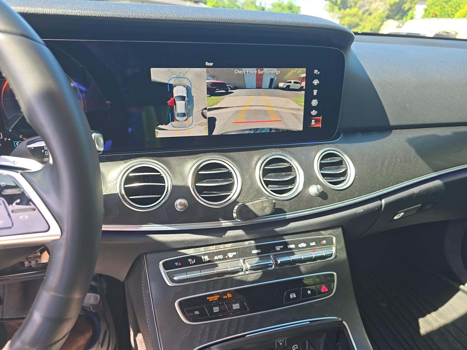 MERCEDES-BENZ E-CLASS - 10