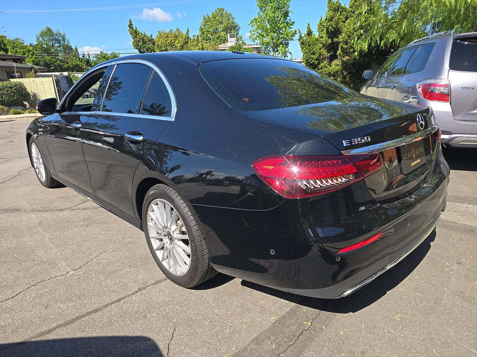 MERCEDES-BENZ E-CLASS - 2