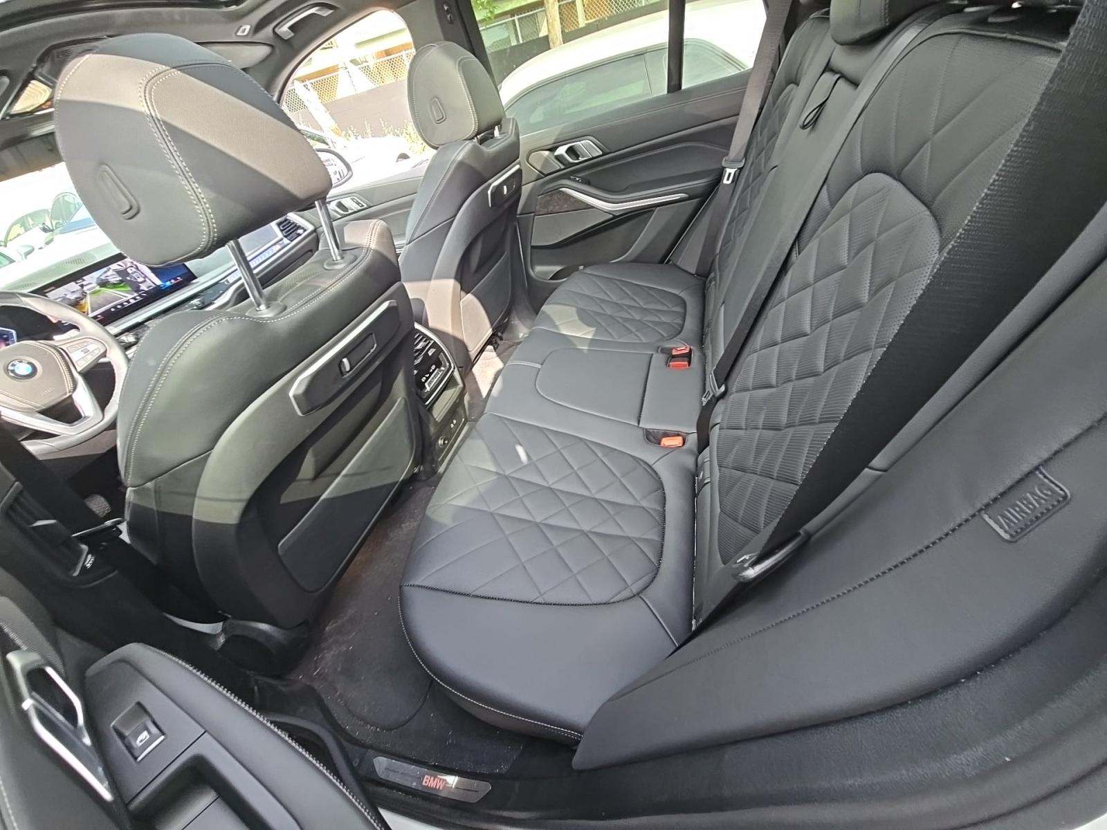 2025 BMW X5 xDrive40i AWD