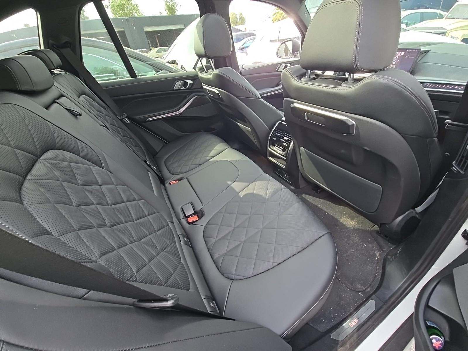 2025 BMW X5 xDrive40i AWD