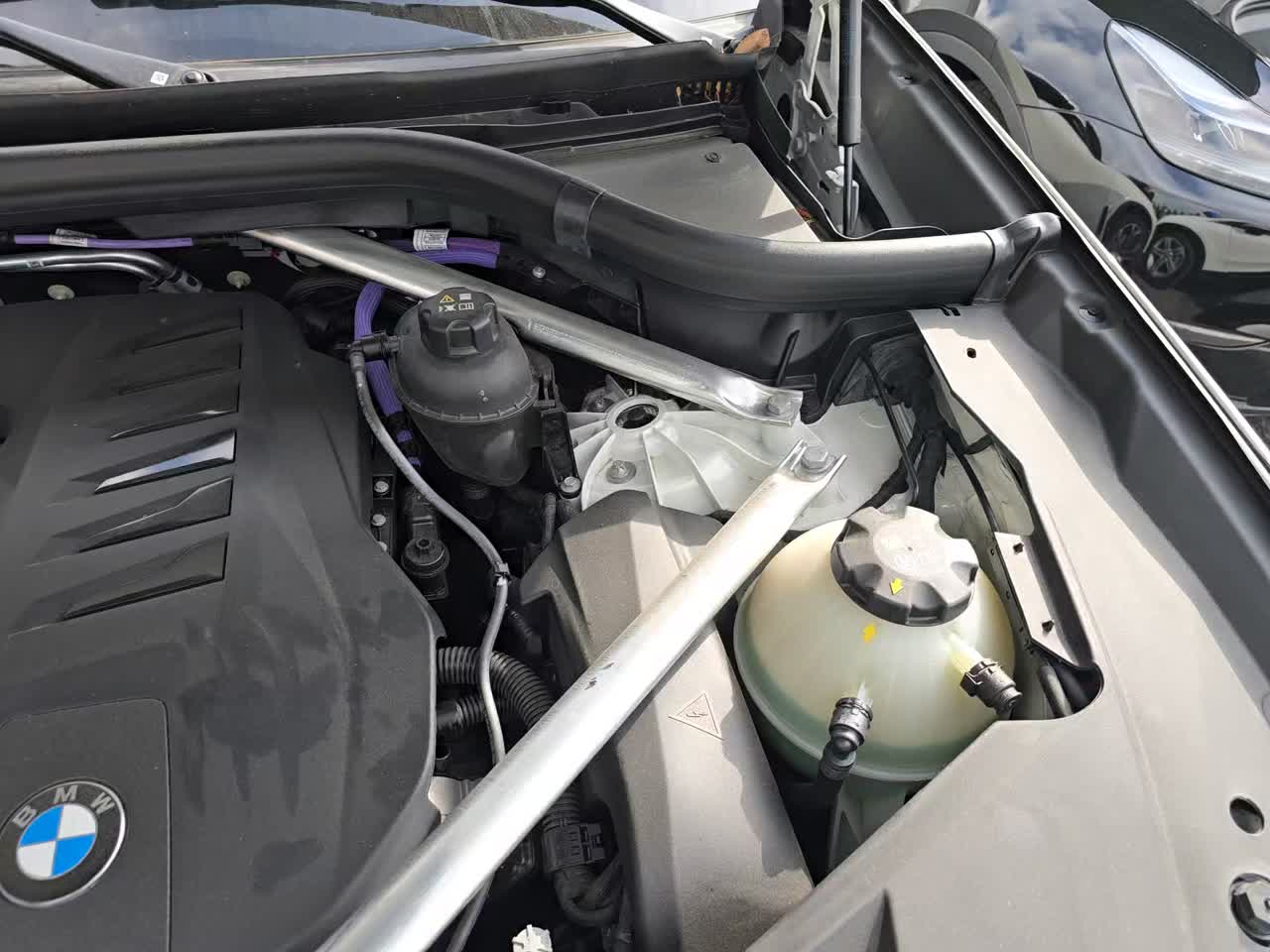 2025 BMW X5 xDrive40i AWD