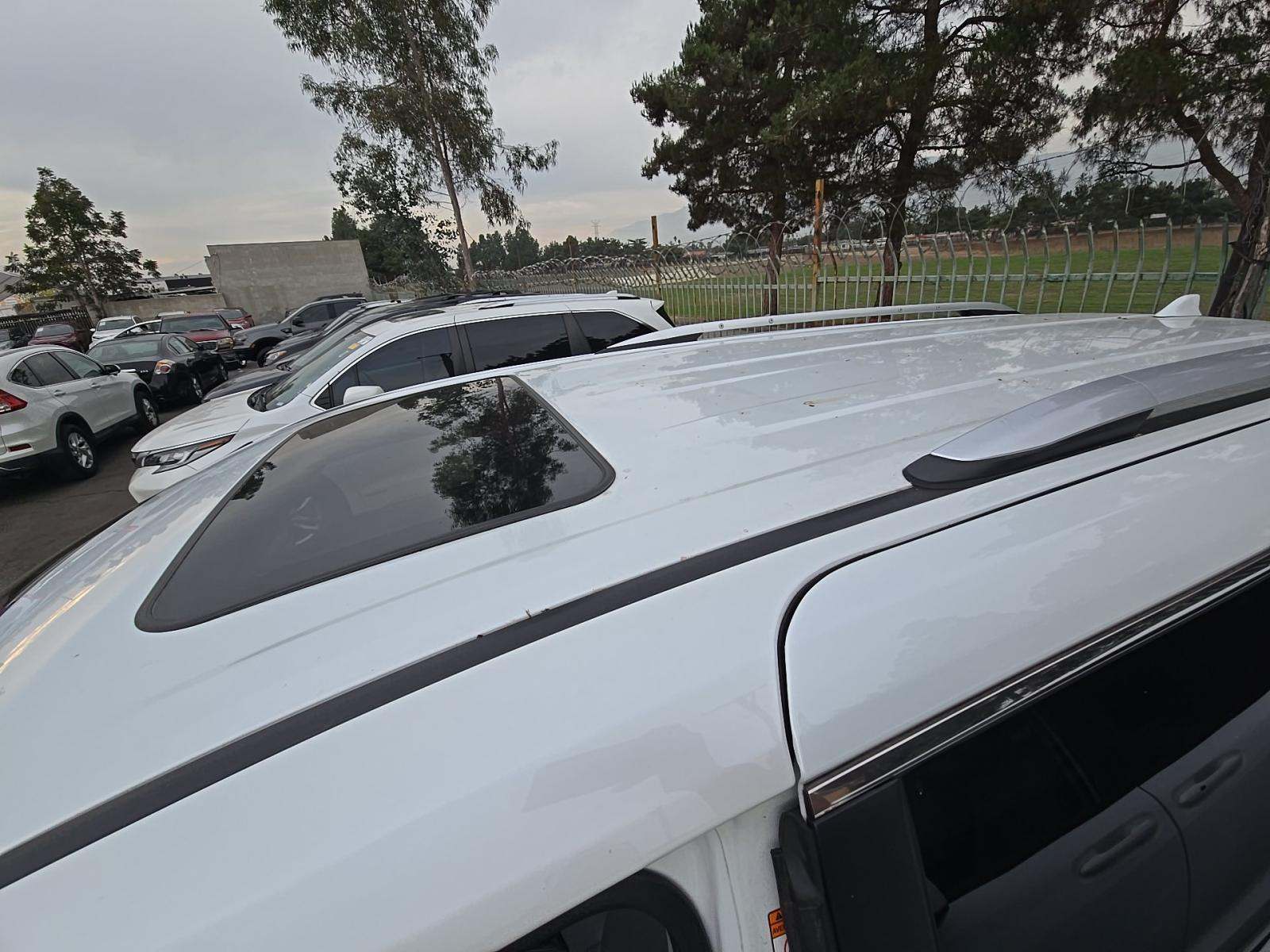 2023 Toyota Sienna Limited FWD