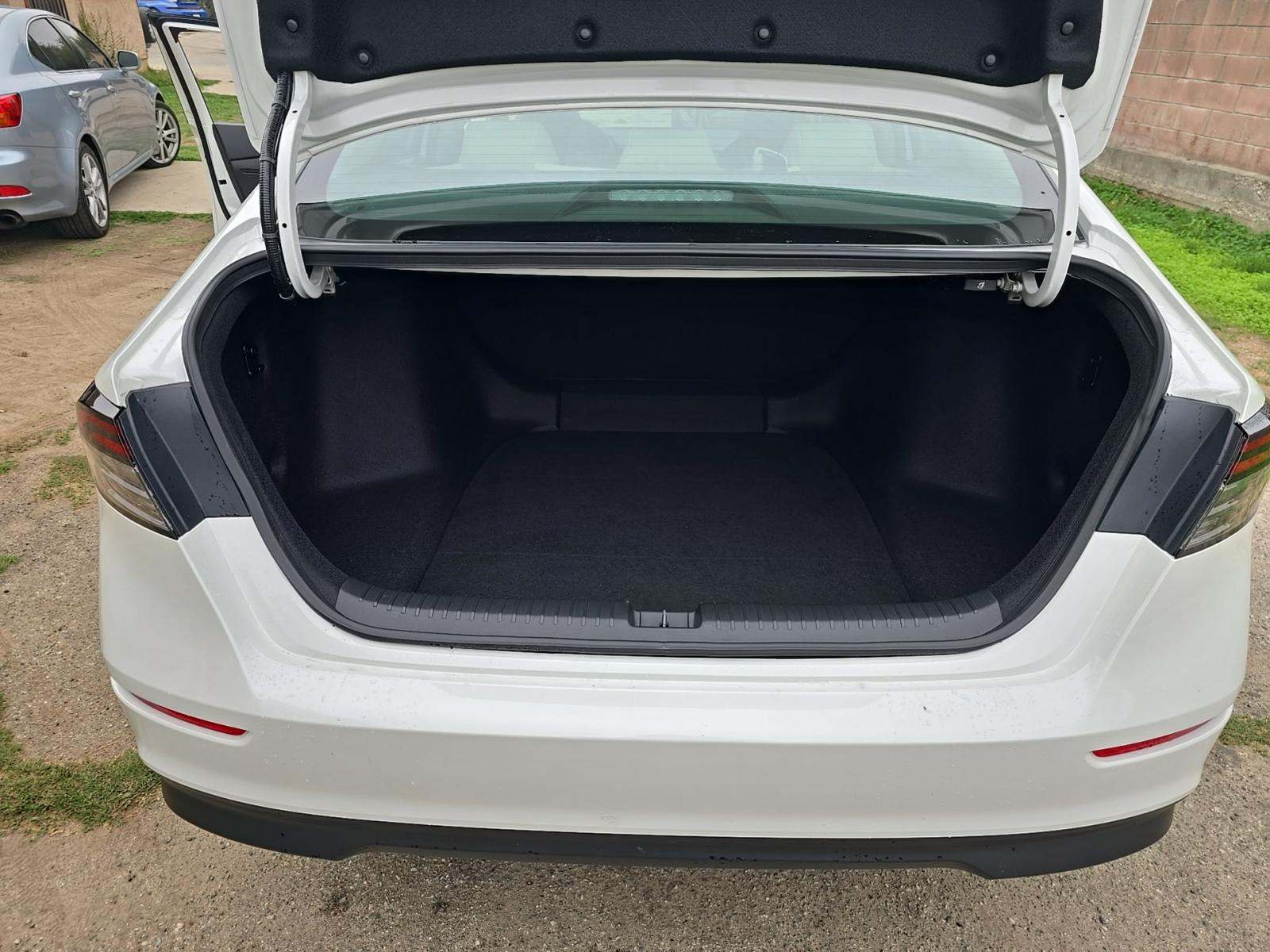 2025 Honda Accord LX FWD