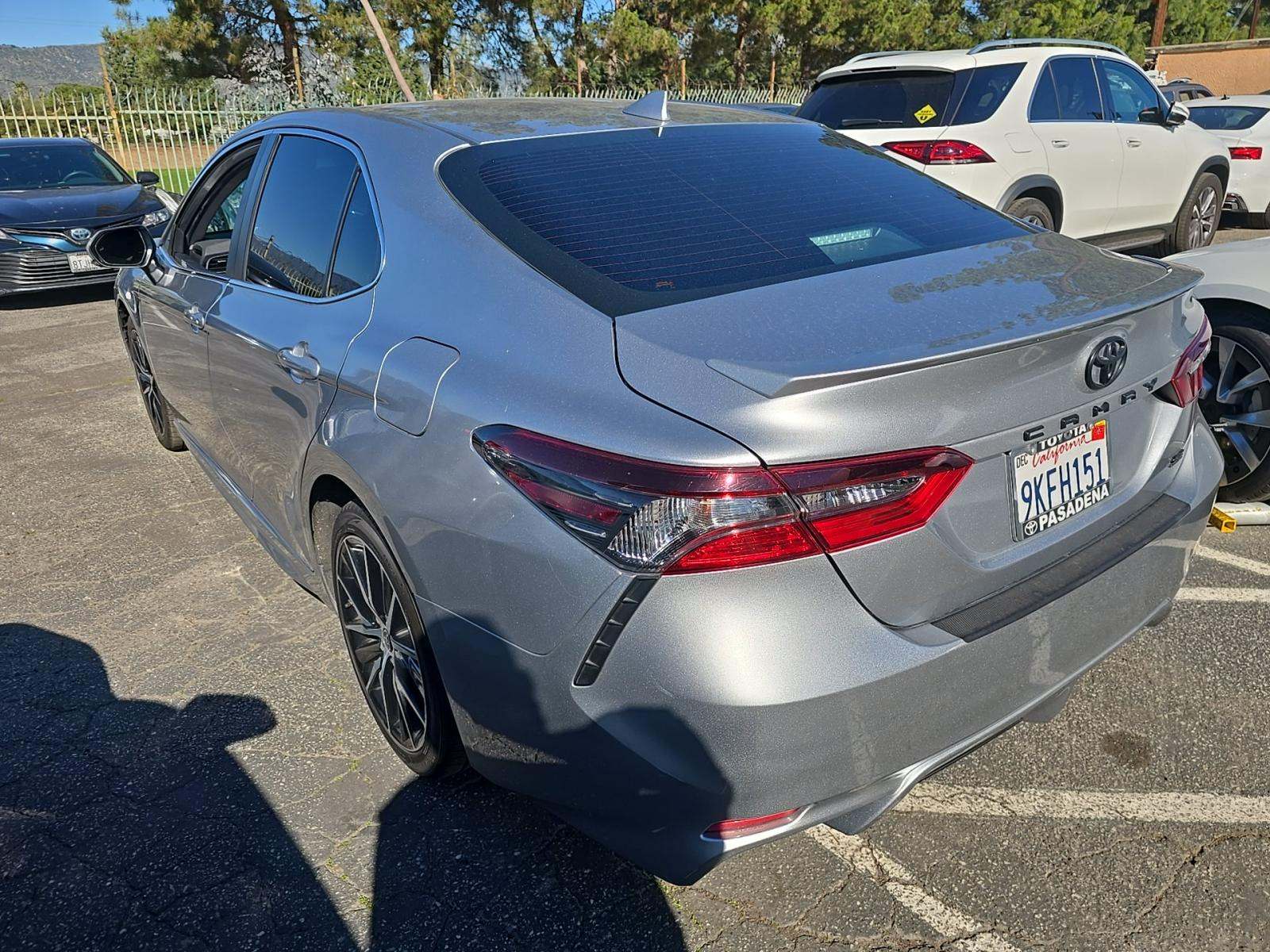 2024 Toyota Camry SE FWD