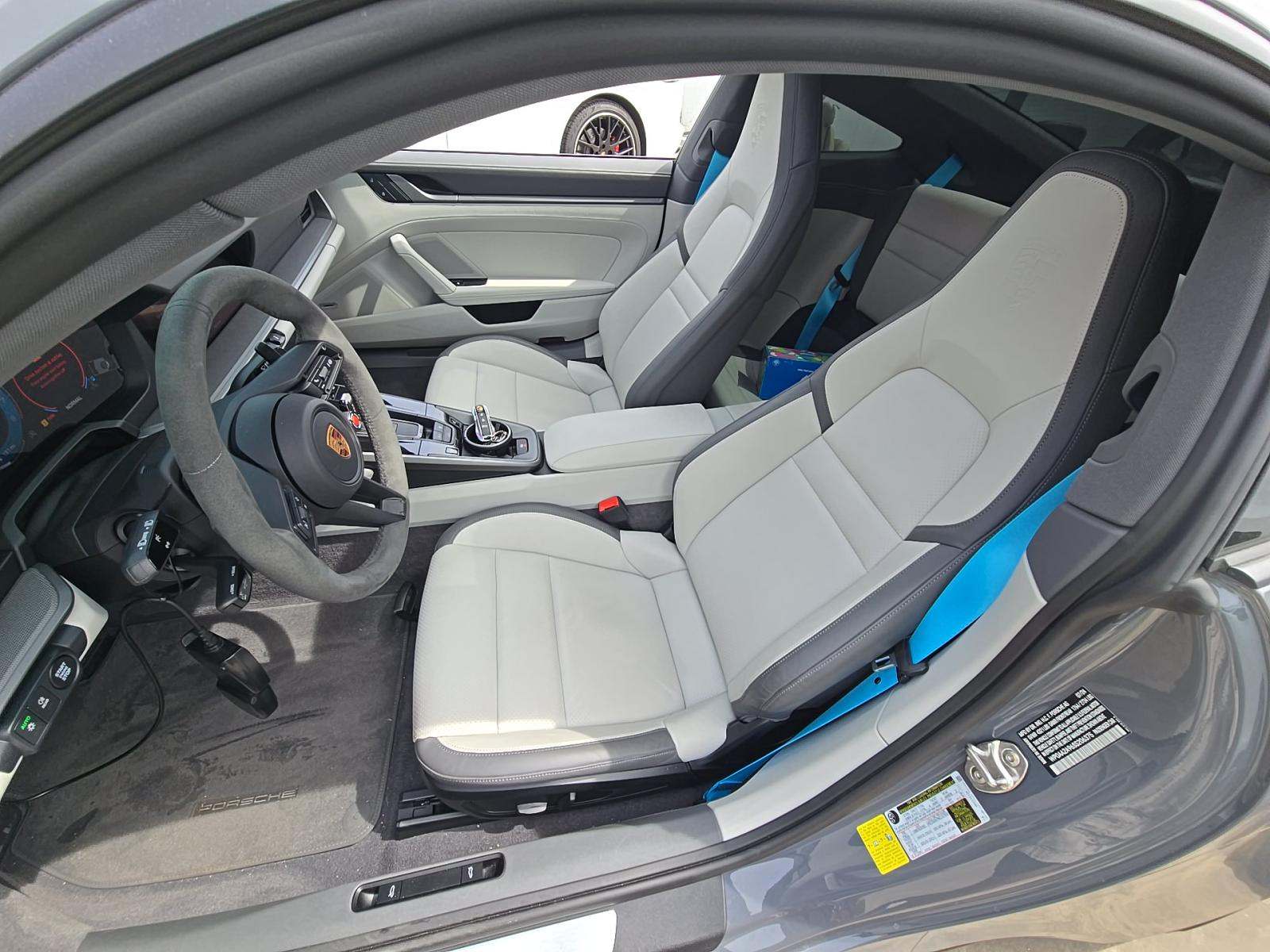 2025 Porsche 911 Carrera RWD