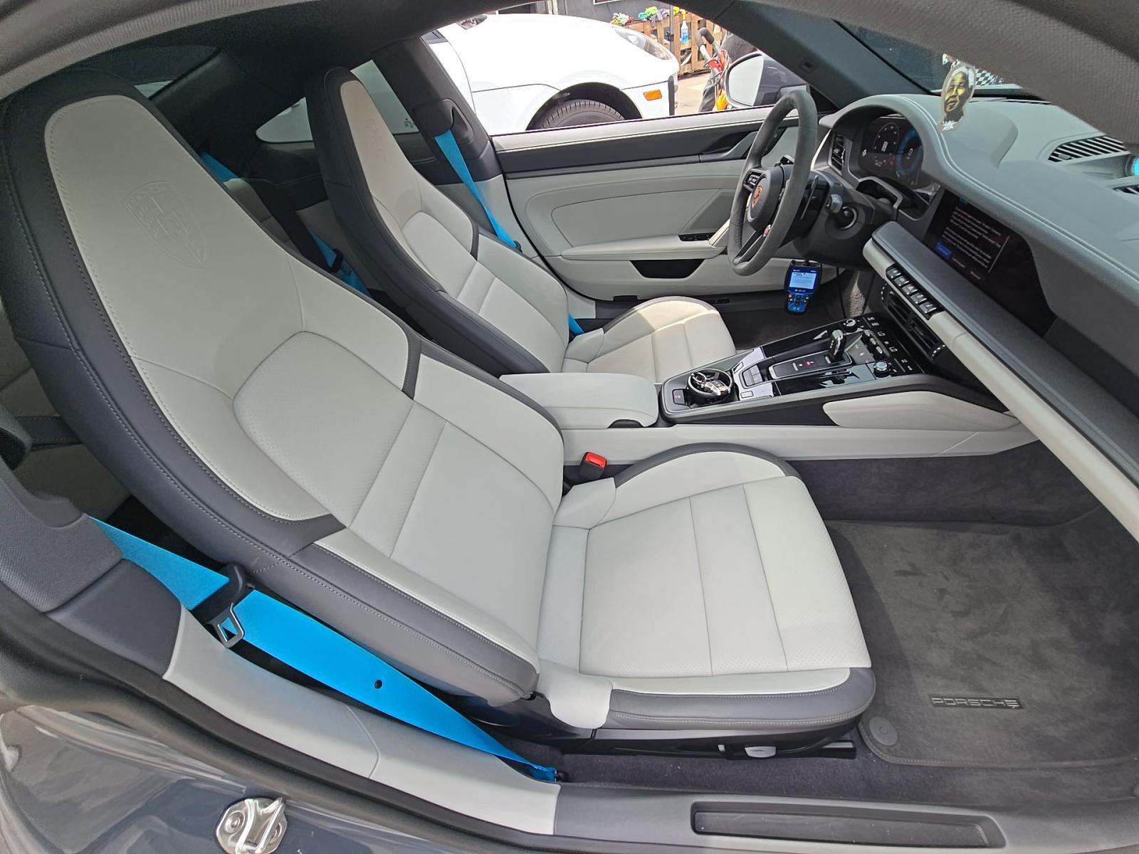 2025 Porsche 911 Carrera RWD