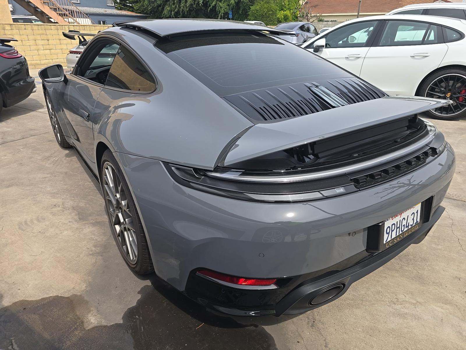 2025 Porsche 911 Carrera RWD