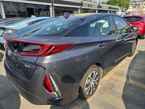 2021 Toyota Prius Prime XLE FWD