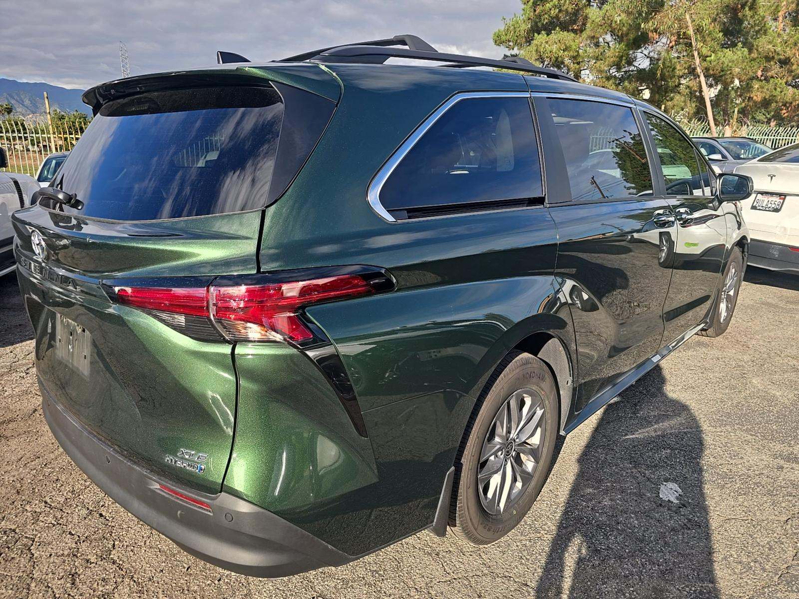 2022 Toyota Sienna XLE FWD