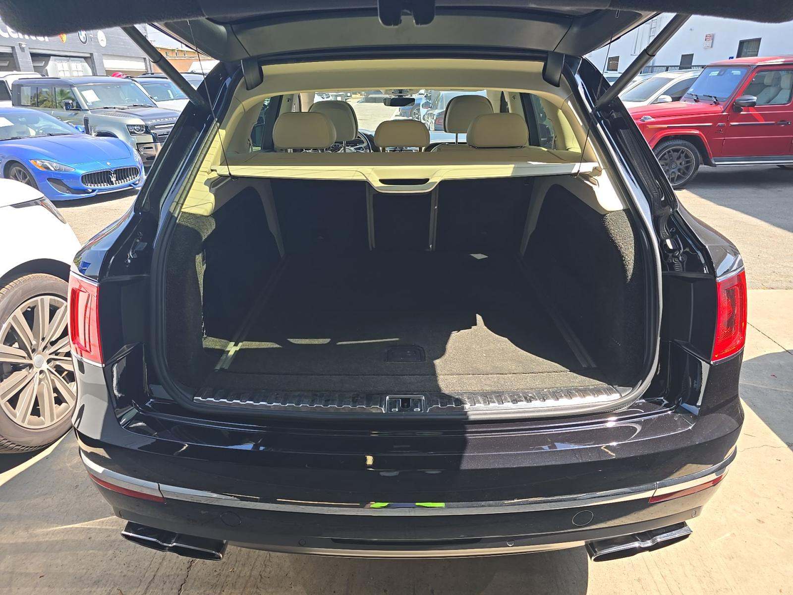 2019 Bentley Bentayga V8 AWD