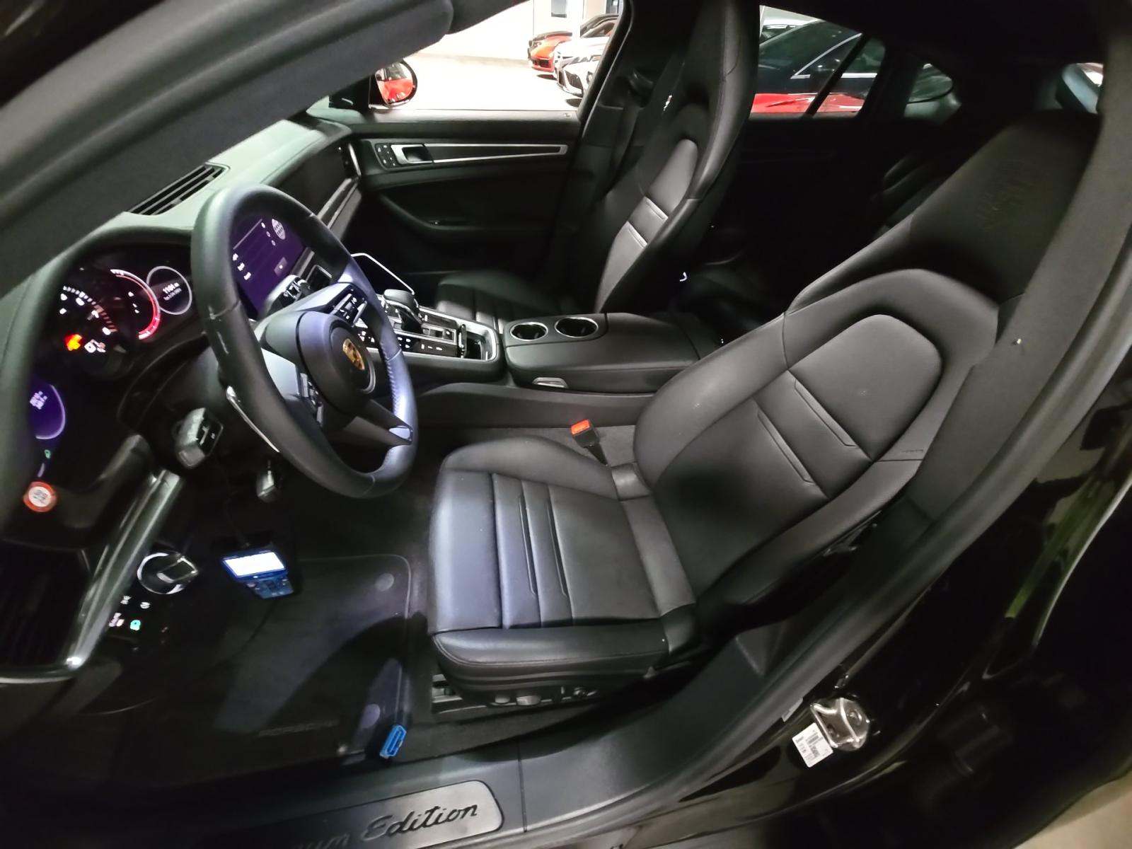 2023 Porsche Panamera Platinum Edition RWD