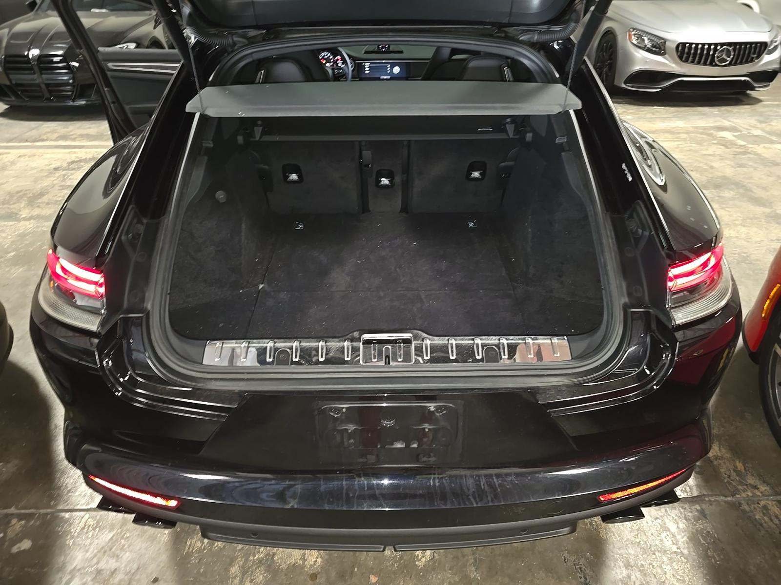 2023 Porsche Panamera Platinum Edition RWD