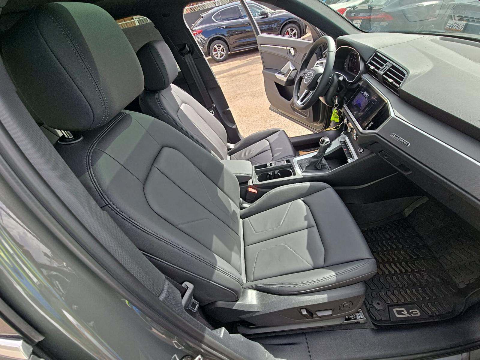 2022 Audi Q3 2.0T S line Premium AWD