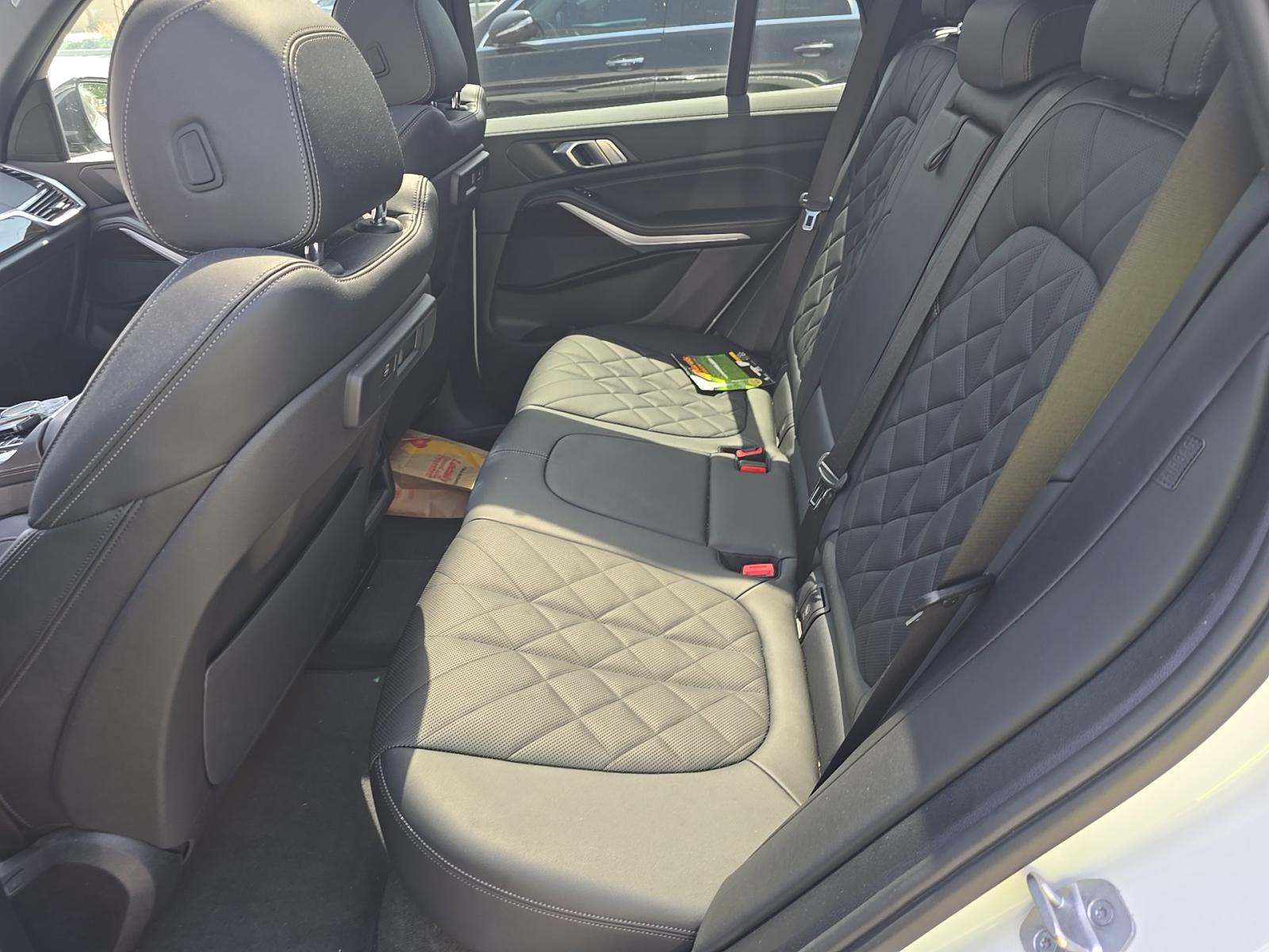 2023 BMW X5 xDrive40i AWD
