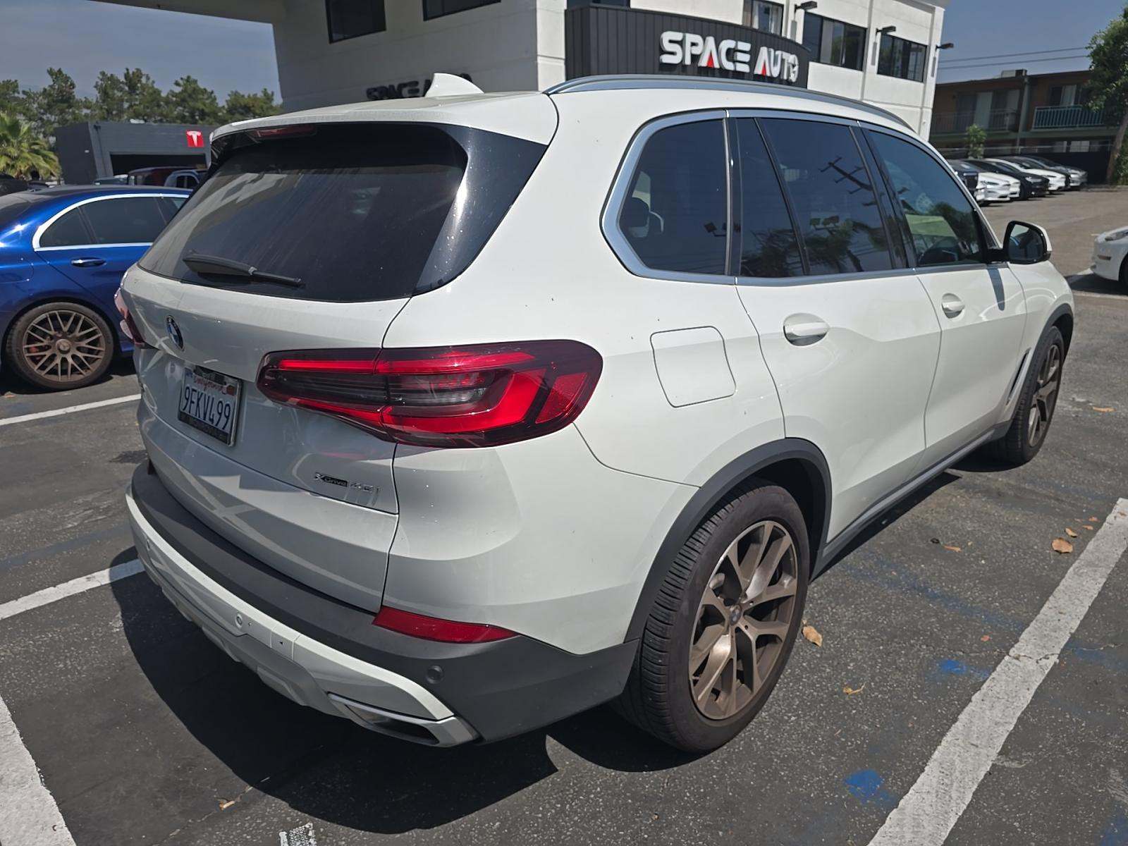 2023 BMW X5 xDrive40i AWD