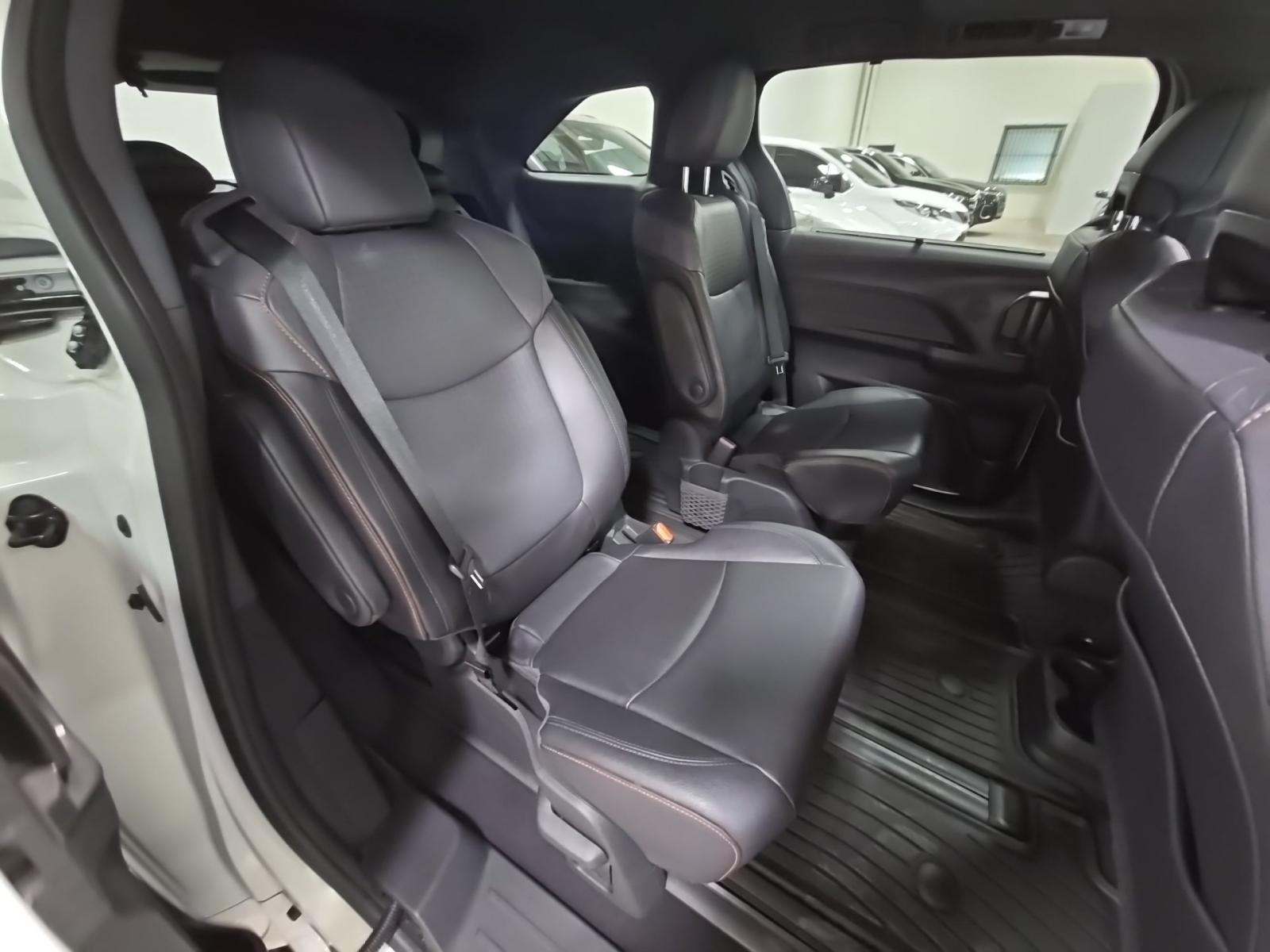 2024 Toyota Sienna XSE AWD