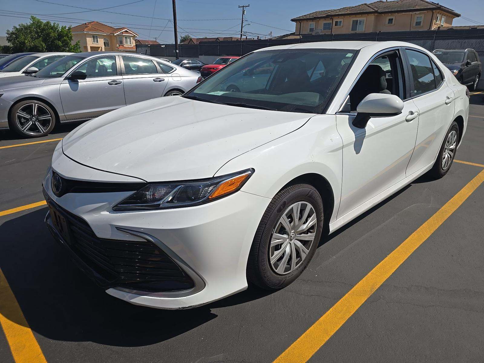 2023 Toyota Camry Hybrid LE FWD