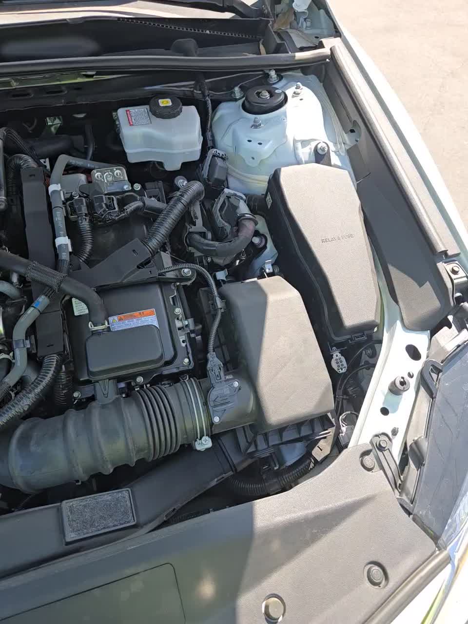 2023 Toyota Camry Hybrid LE FWD