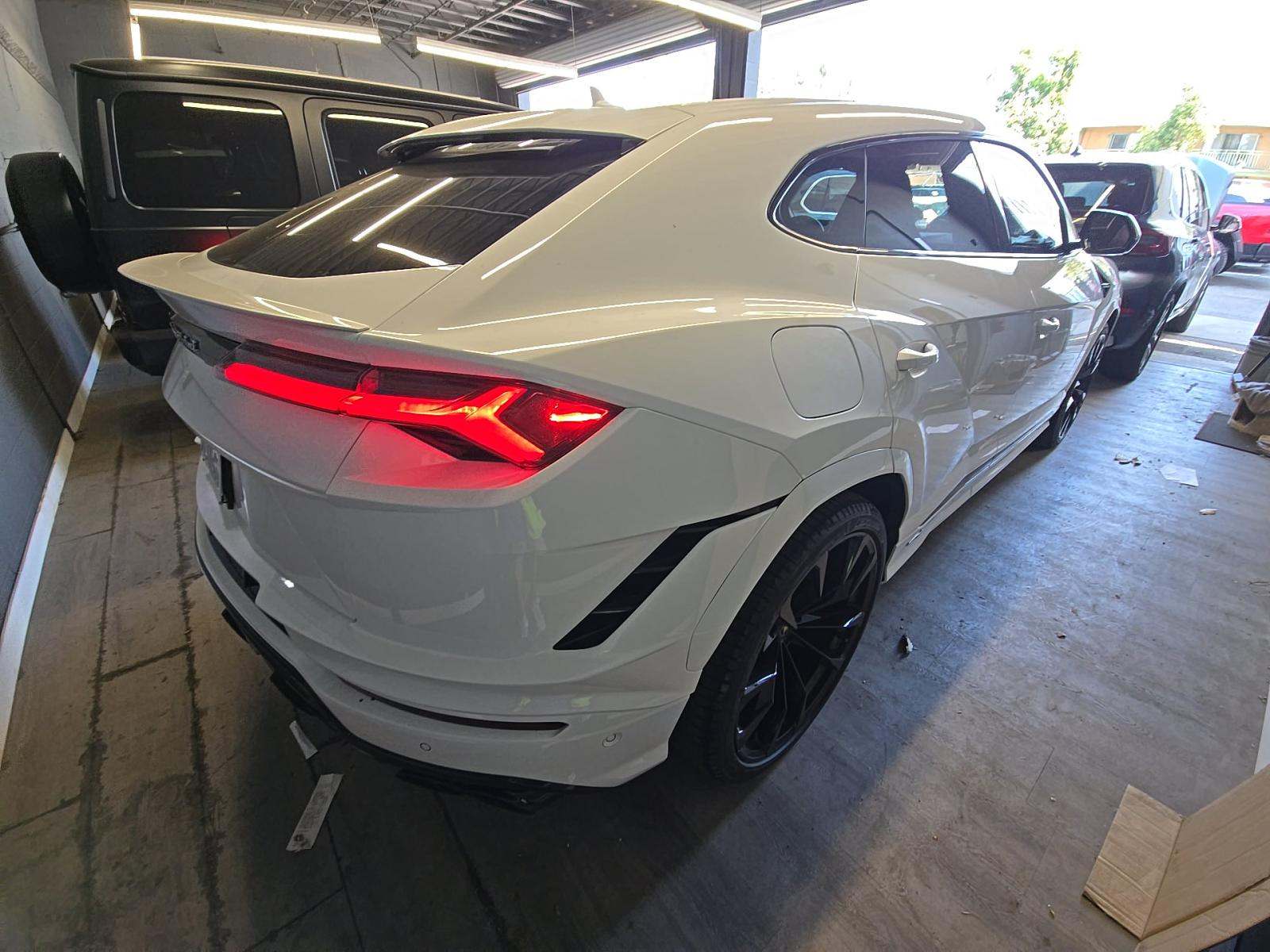 2024 Lamborghini Urus S AWD