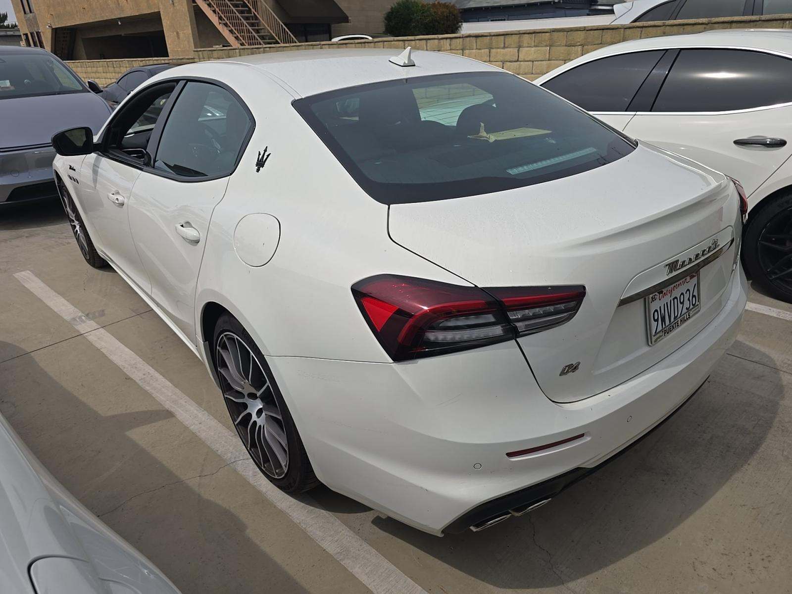 2024 Maserati Ghibli Modena Q4 AWD