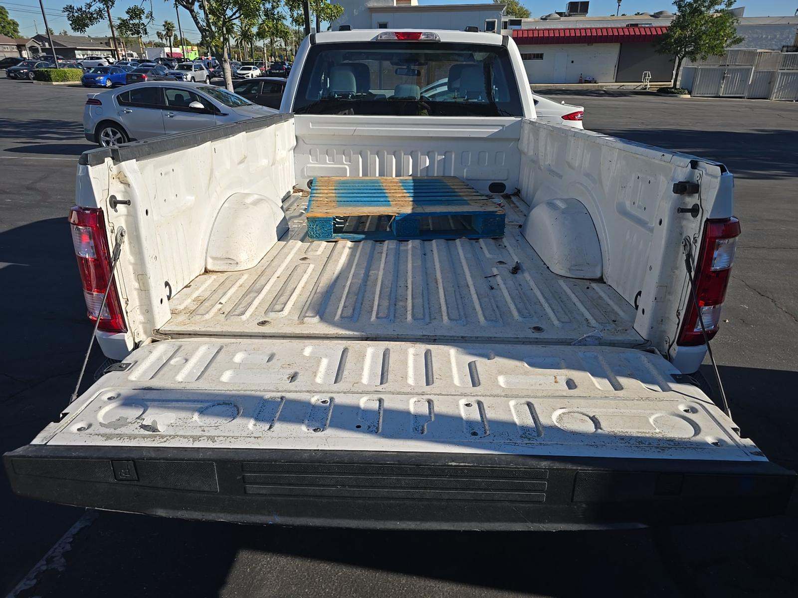 2022 Ford F-150 XL RWD