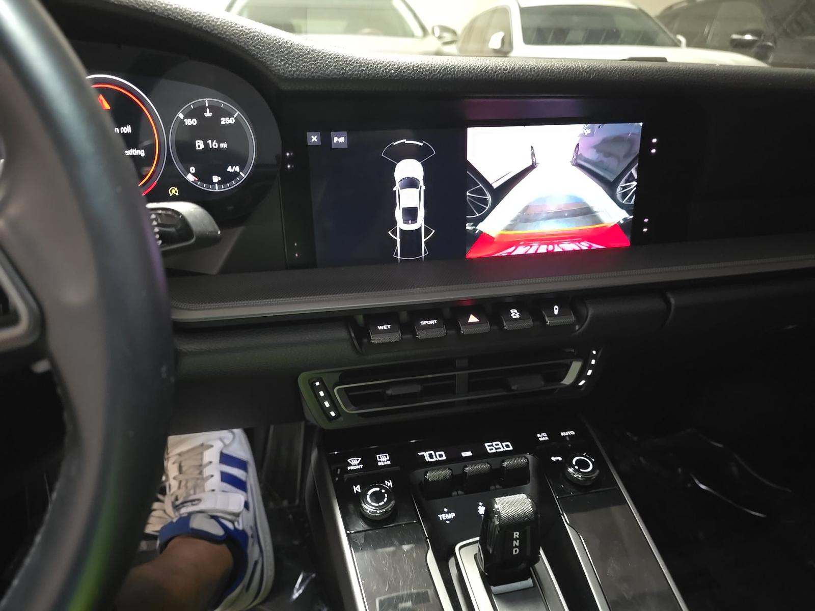 2020 Porsche 911 Carrera RWD