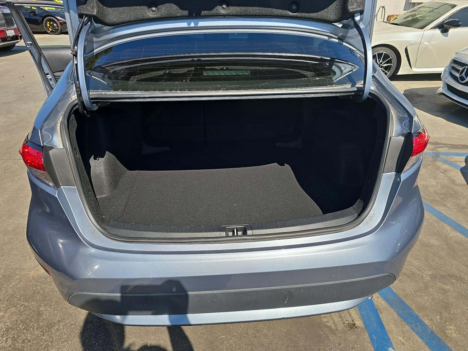 2020 Toyota Corolla LE FWD