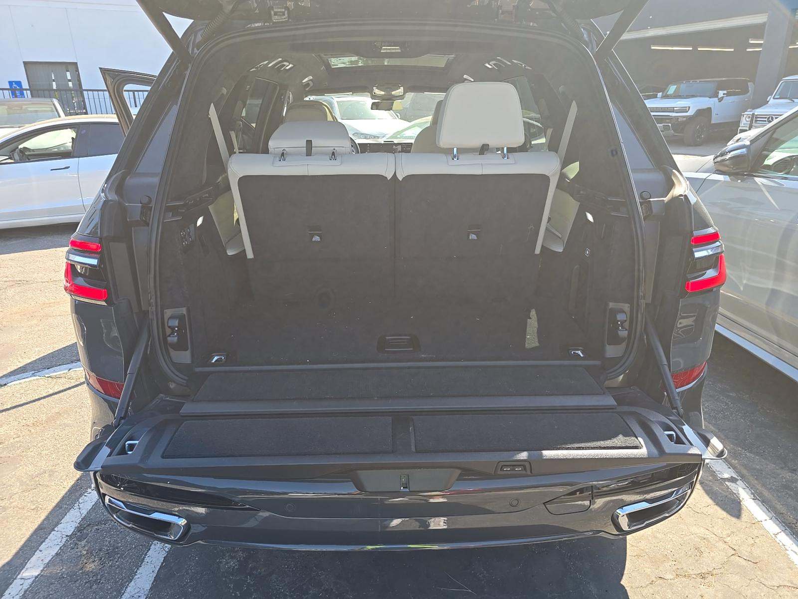 2023 BMW X7 xDrive40i AWD