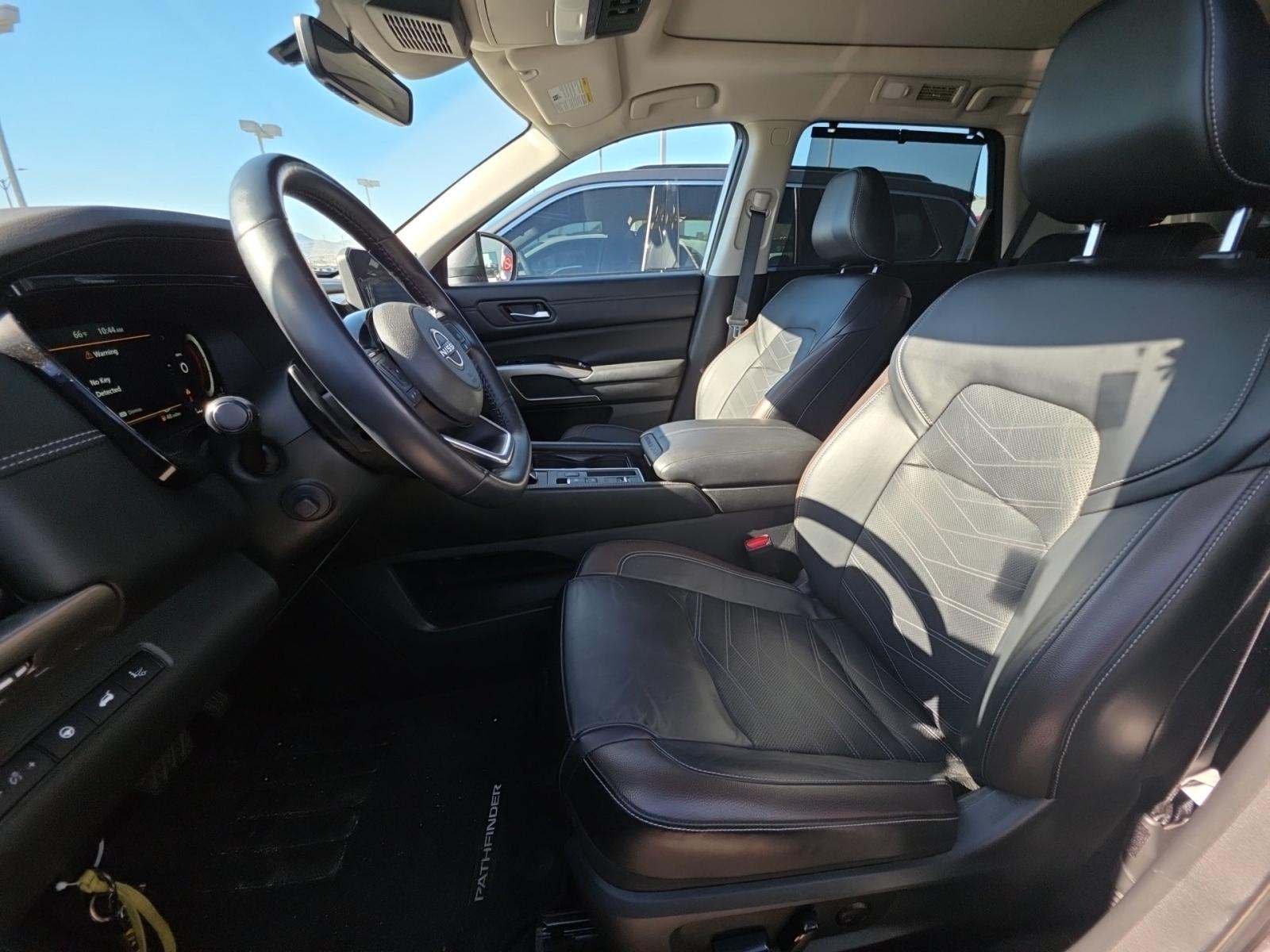 2024 Nissan Pathfinder Platinum FWD