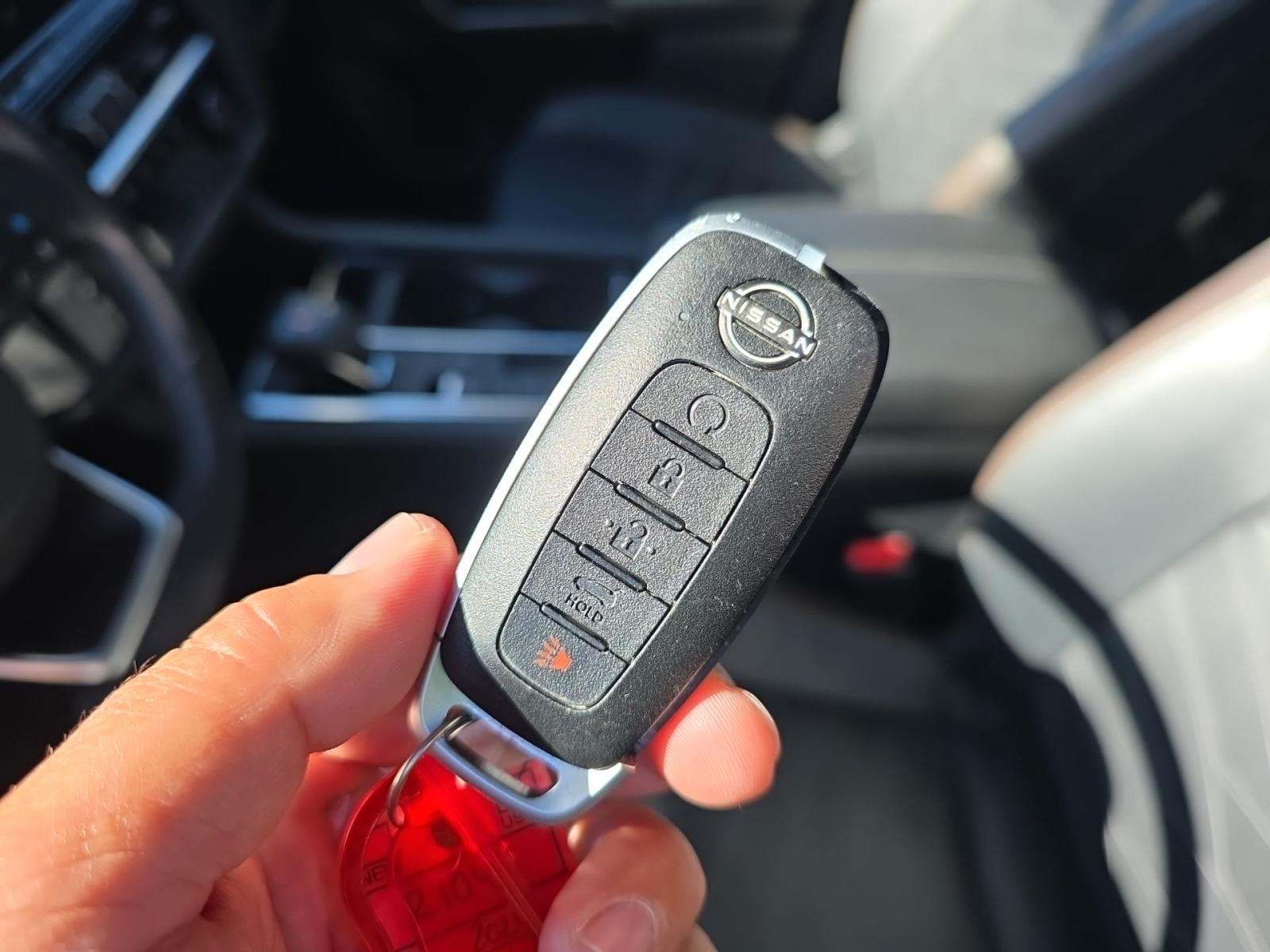 2024 Nissan Pathfinder Platinum FWD