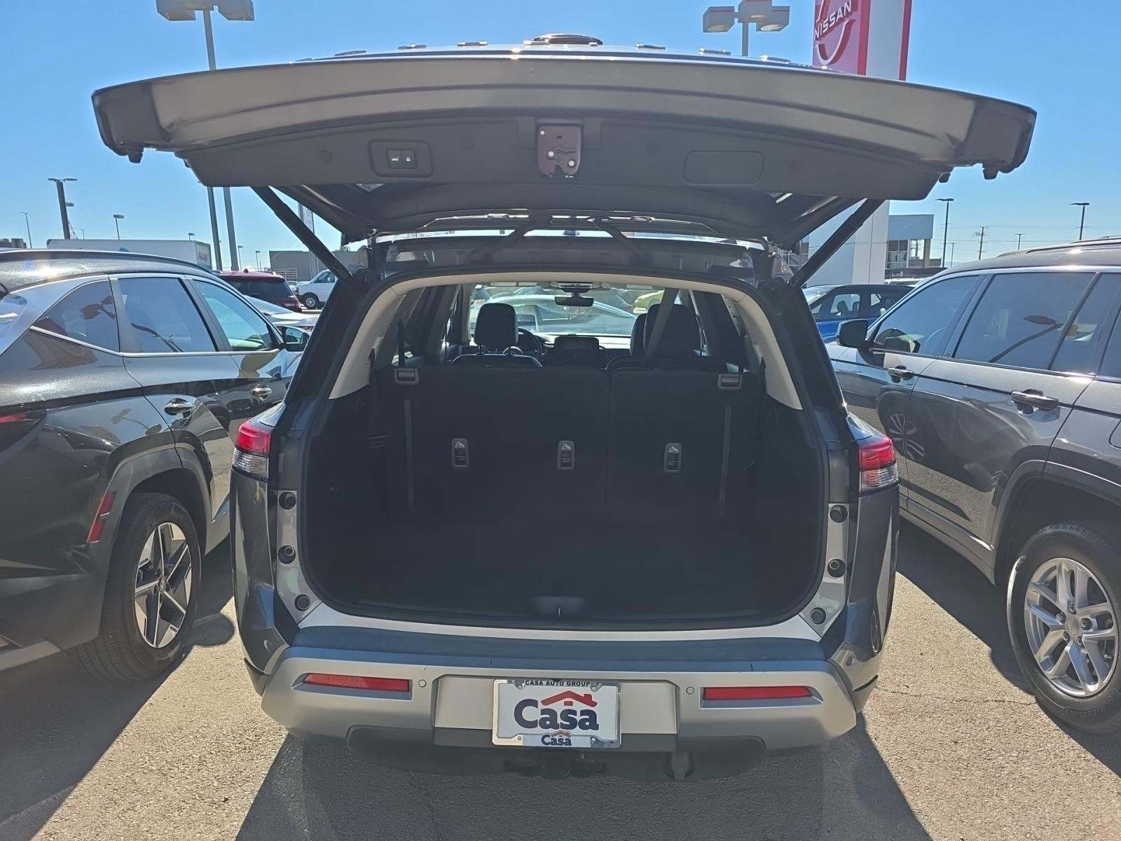 2024 Nissan Pathfinder Platinum FWD